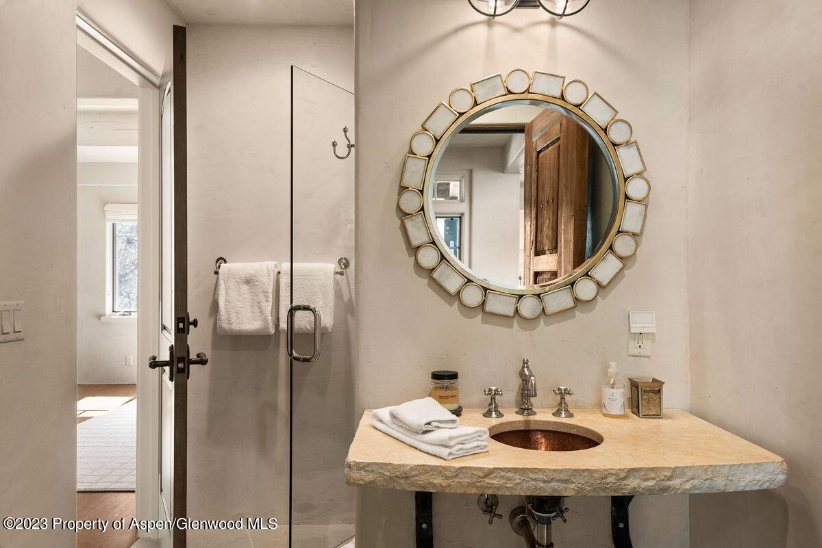 75 Glen Eagle Drive Property Photo 16