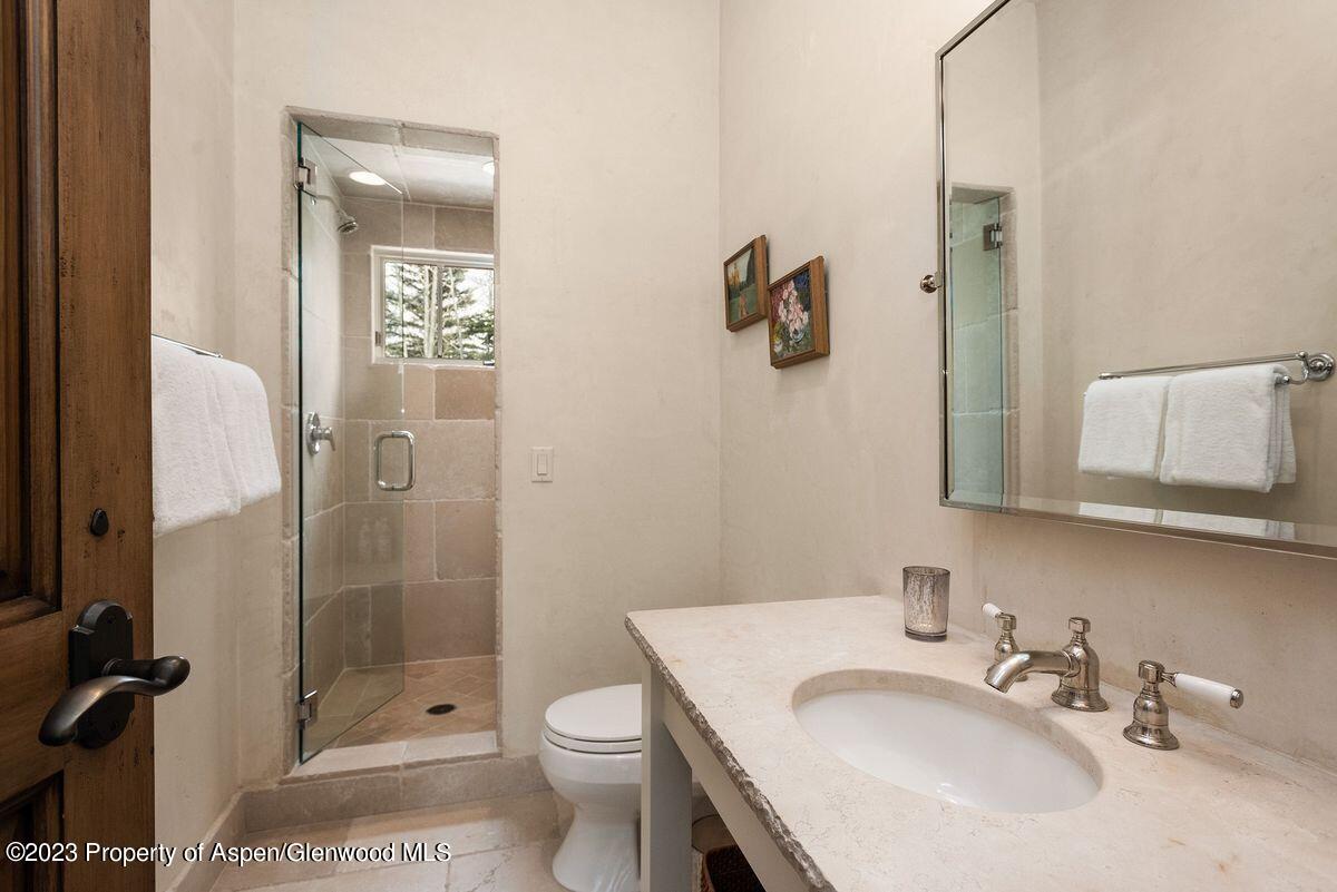 75 Glen Eagle Drive Property Photo 37