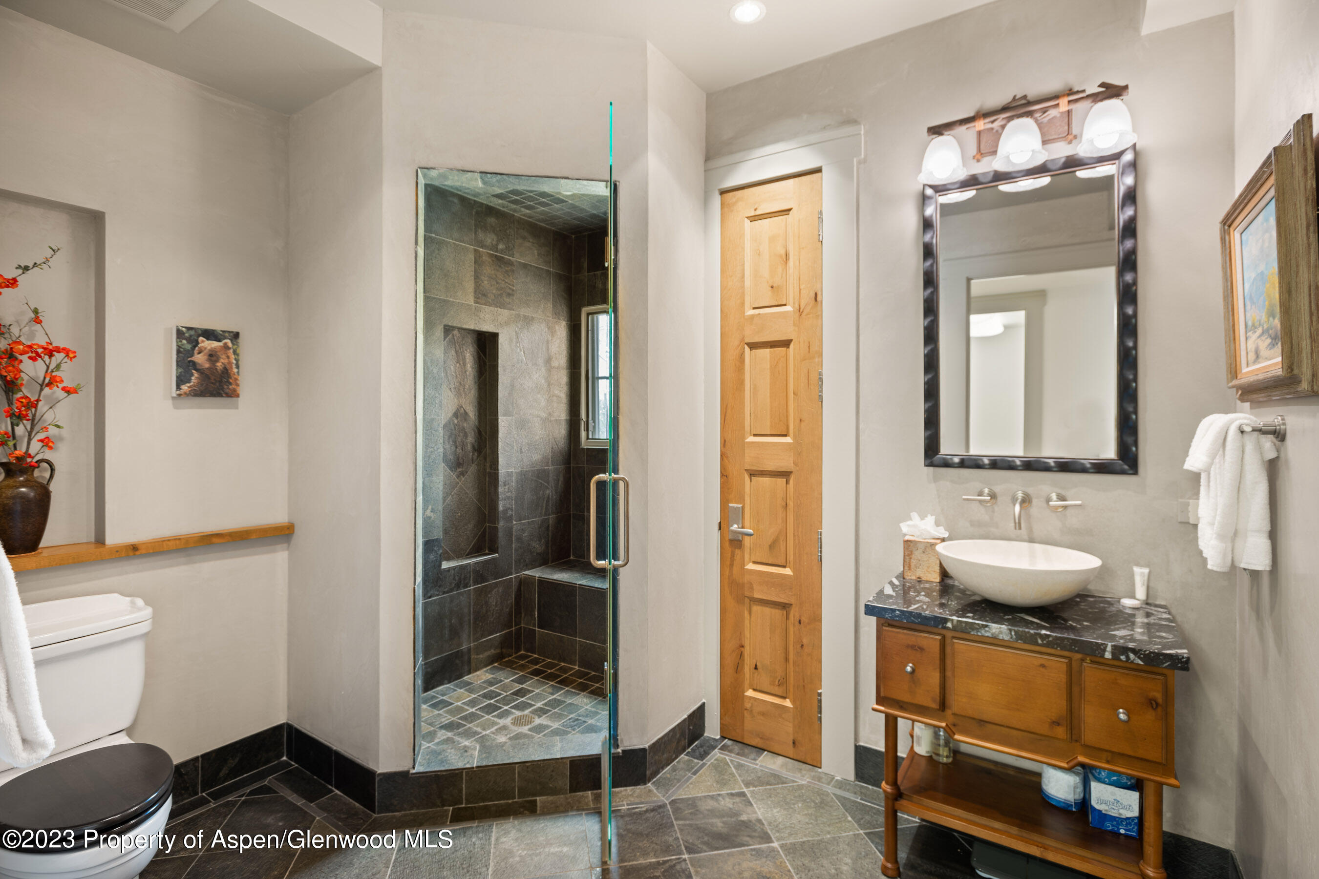 101 N Spring Street 302 Property Photo 14