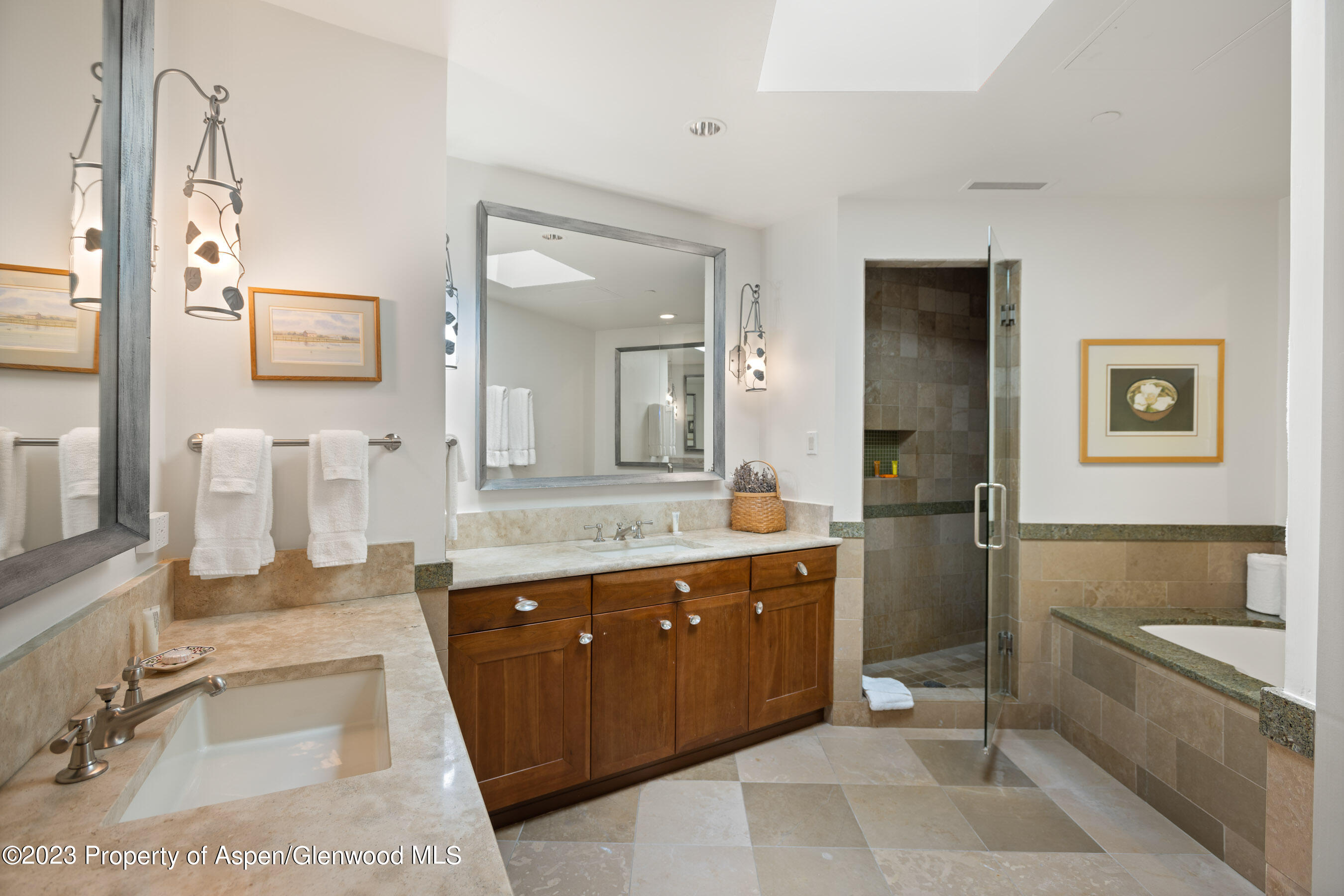 101 N Spring Street 302 Property Photo 15