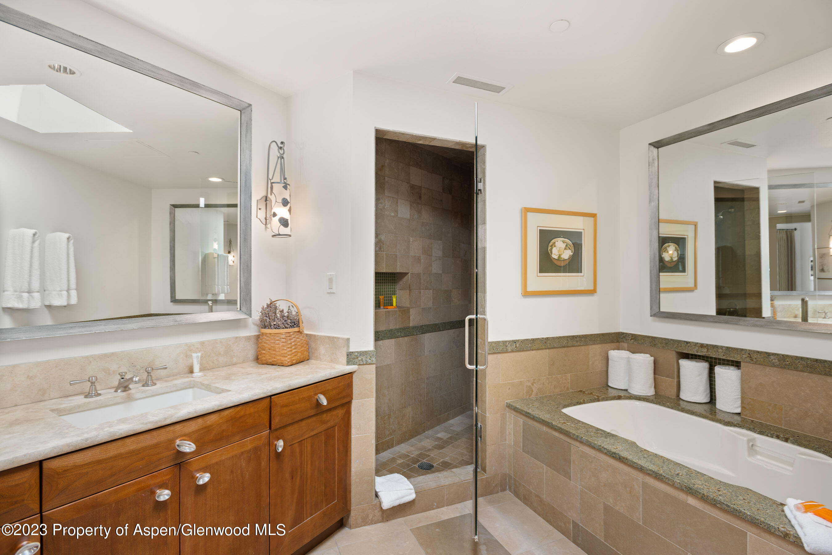 101 N Spring Street 302 Property Photo 16