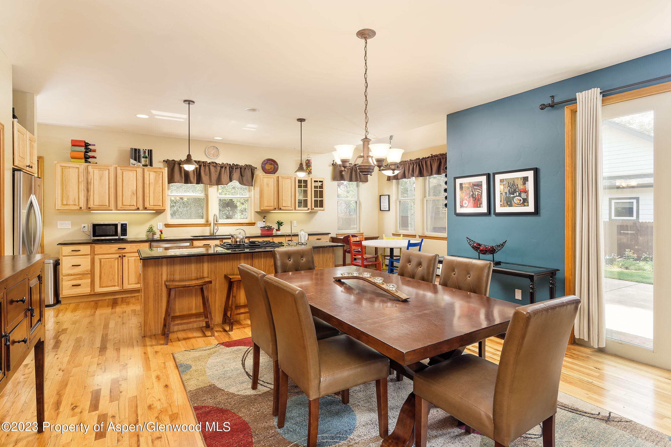 408 Meadow Court Property Photo 4