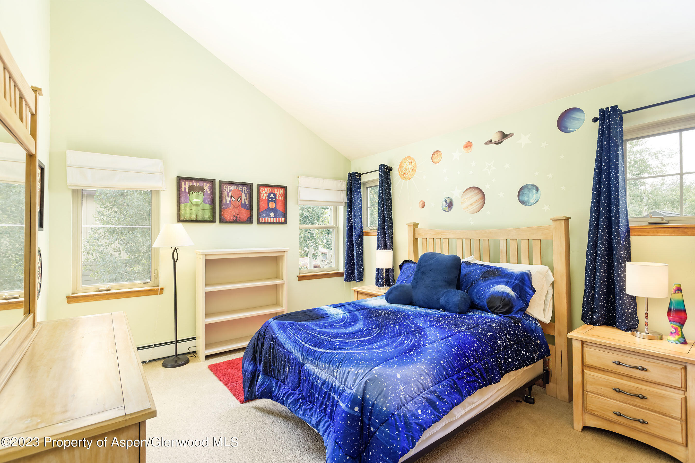 408 Meadow Court Property Photo 11