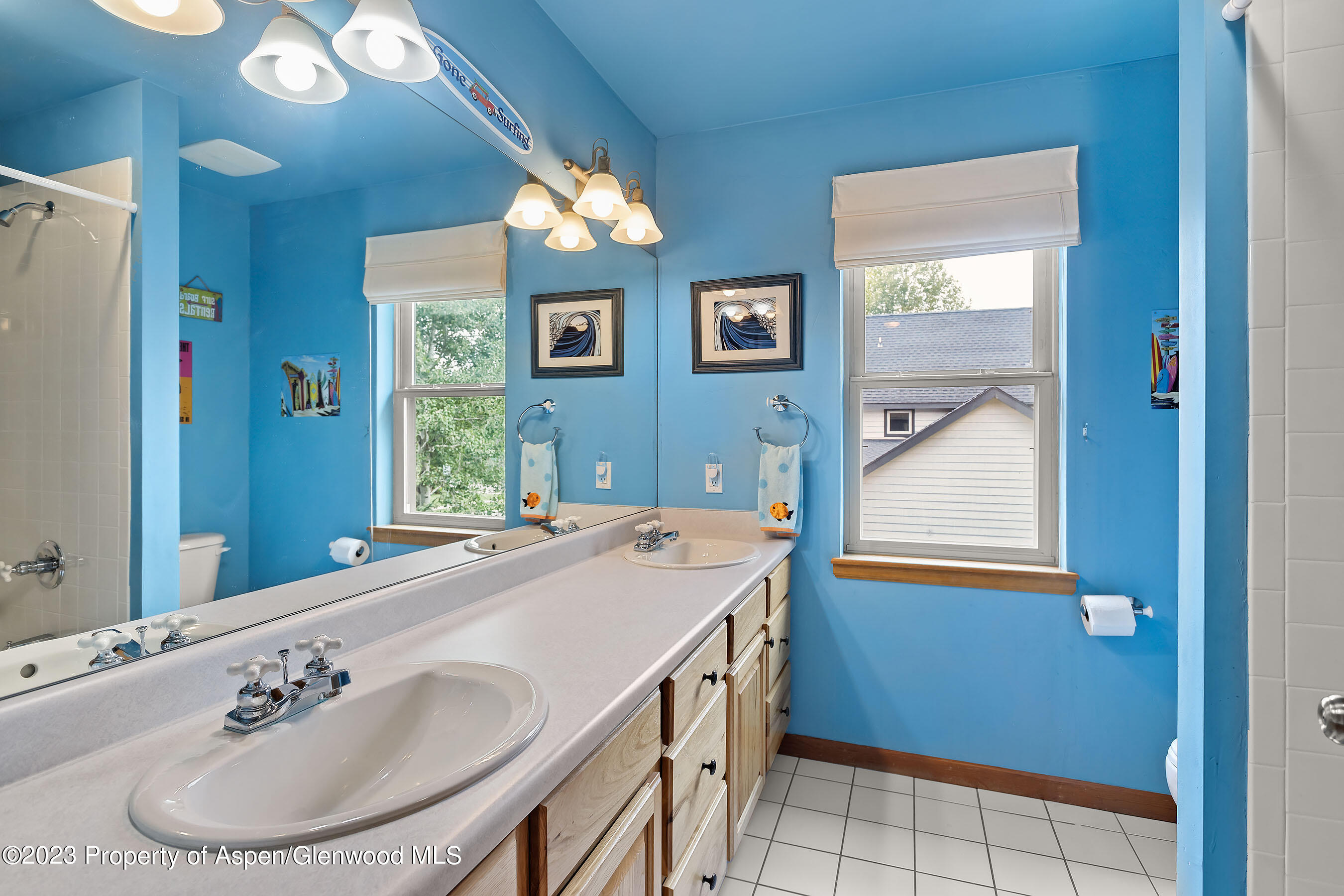 408 Meadow Court Property Photo 12