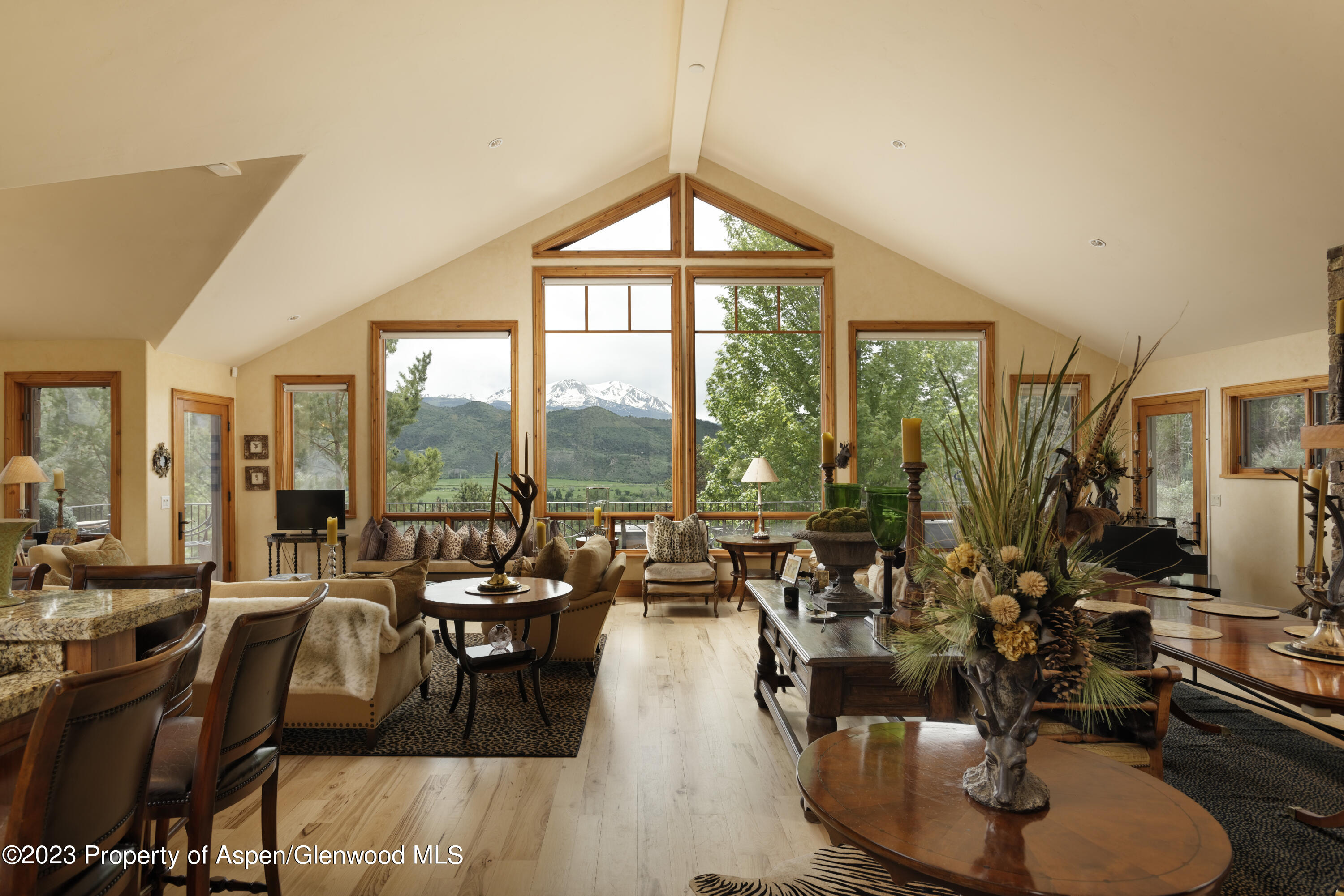 121 Ridge Road Property Photo 4