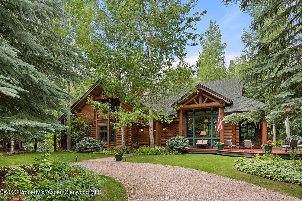 730 Bay Street Property Photo 2