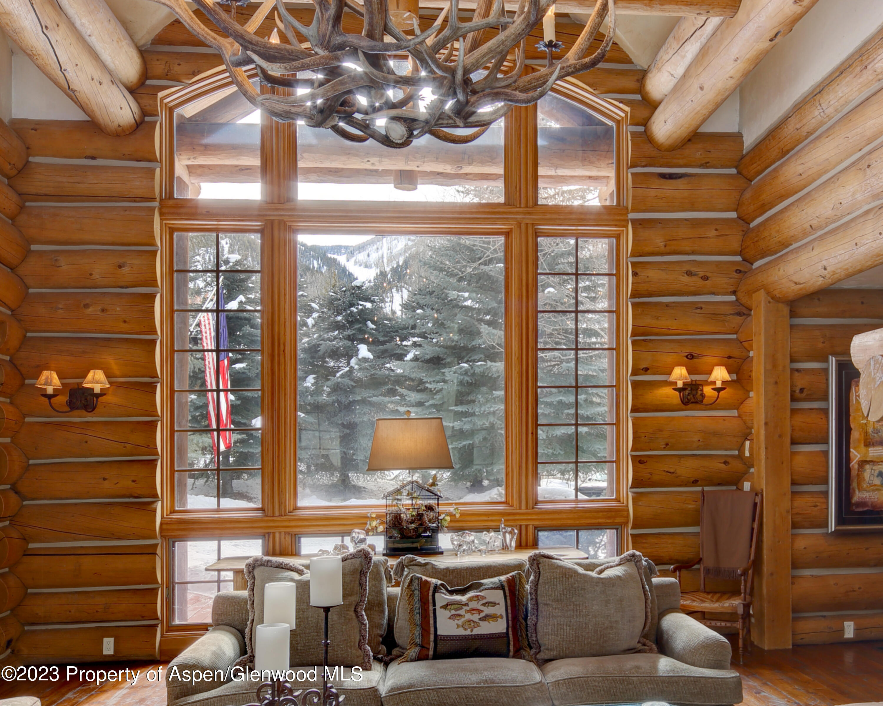 730 Bay Street Property Photo 9