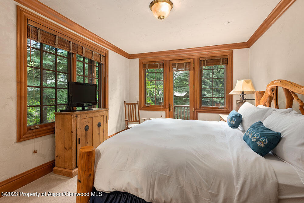 730 Bay Street Property Photo 27