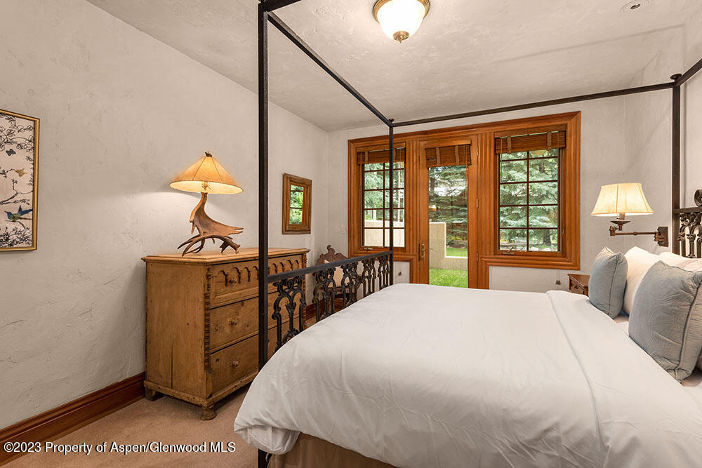 730 Bay Street Property Photo 29