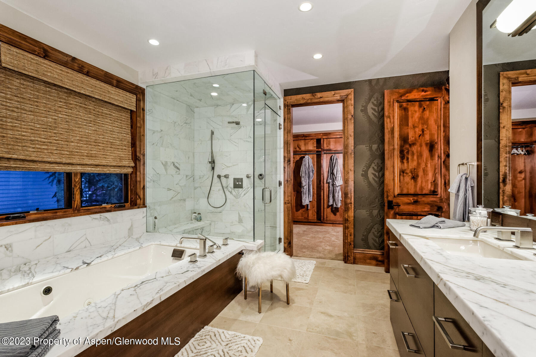 537 Race Street Property Photo 17