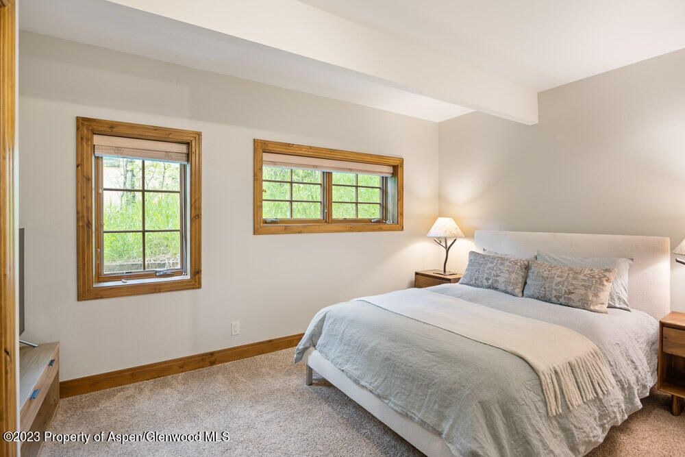 64 Eastwood Drive Property Photo 18