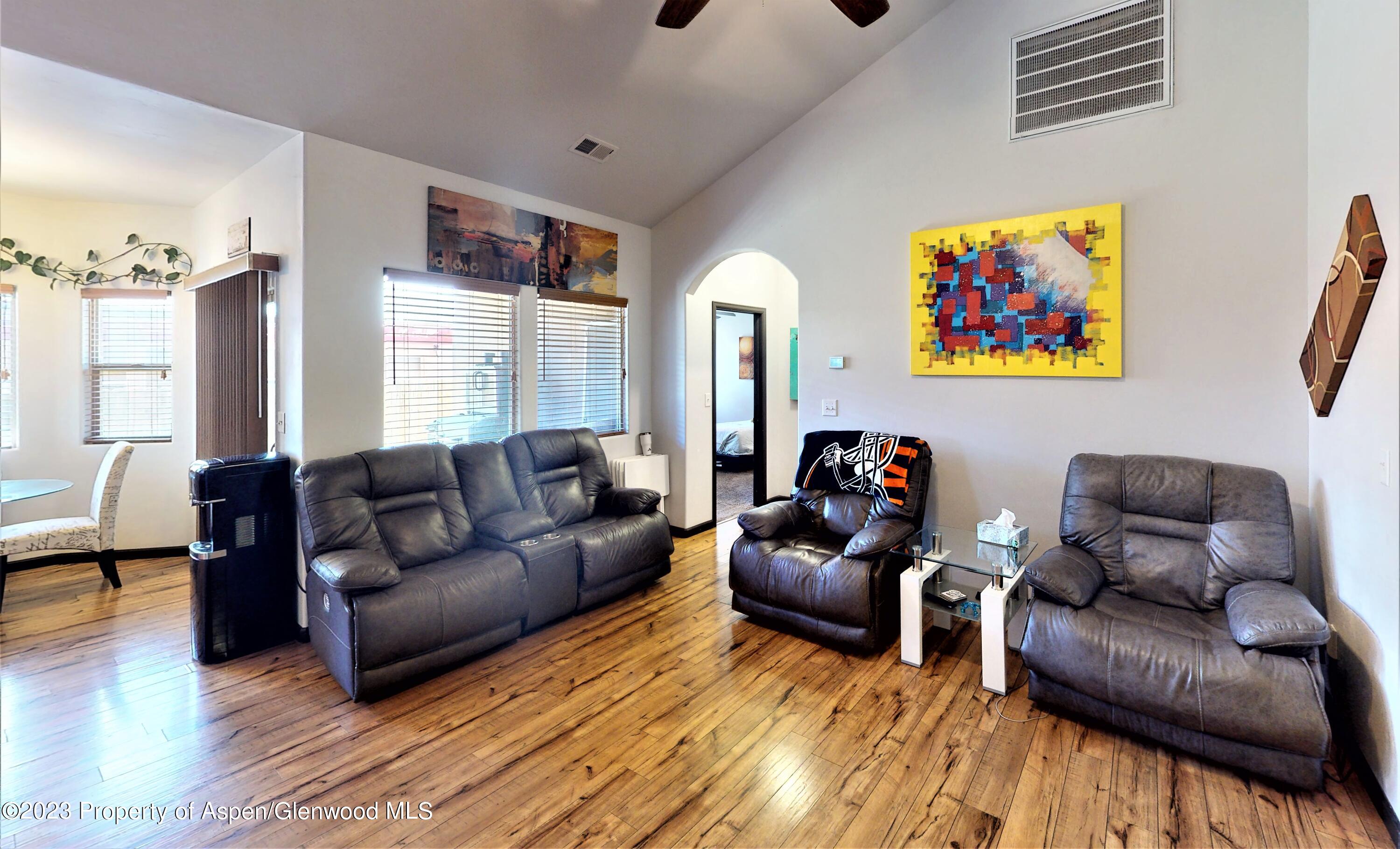 3161 Glendam Drive Property Photo 2