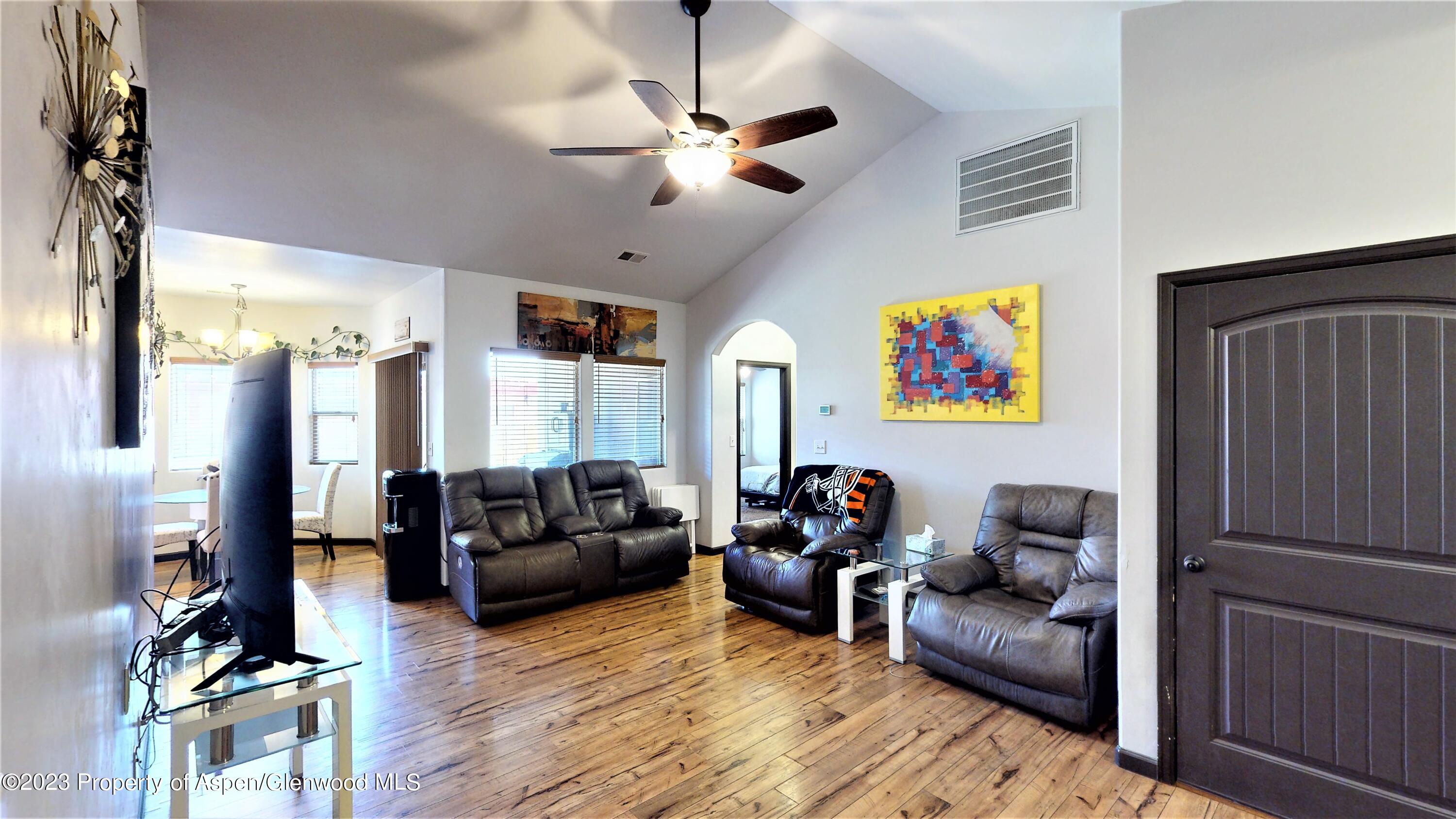 3161 Glendam Drive Property Photo 3