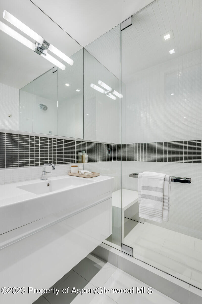1300 Red Butte Drive Property Photo 43