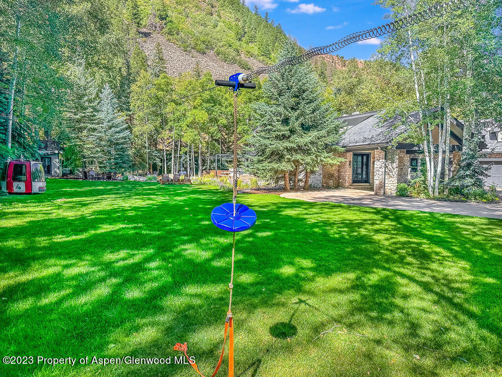 1465 Red Butte Drive Property Photo 47