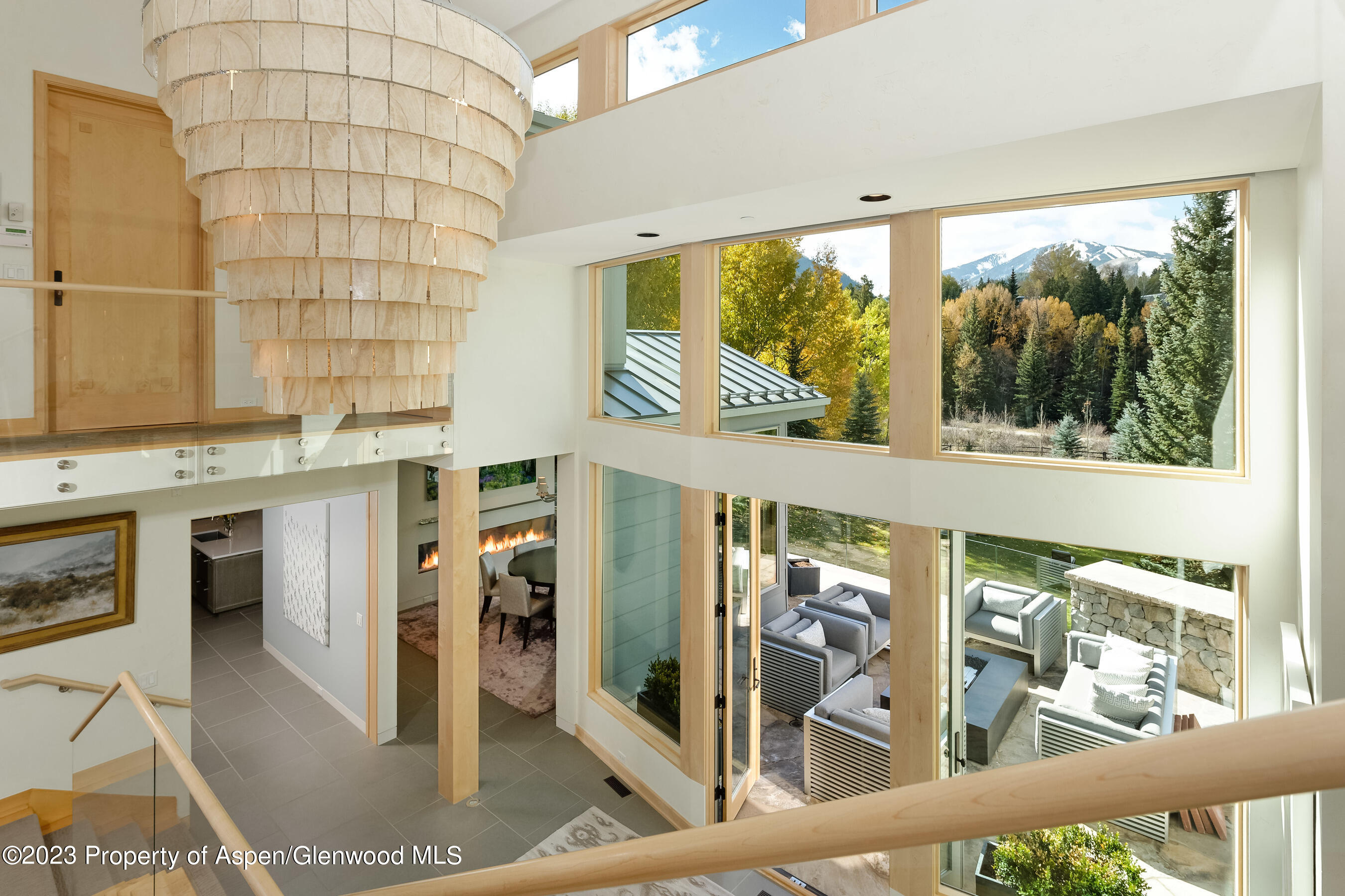 58 Pitkin Way Property Photo 12