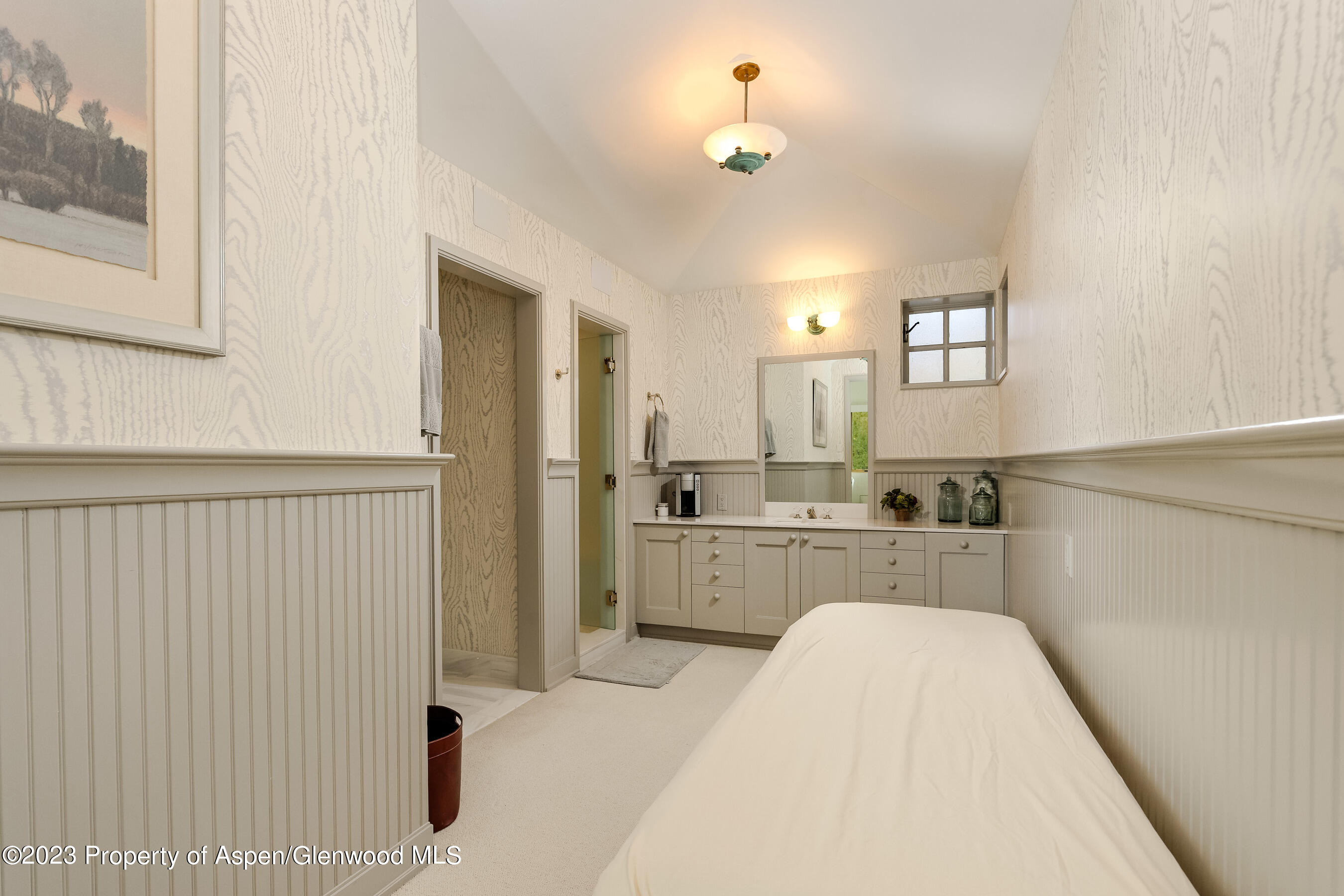 58 Pitkin Way Property Photo 16