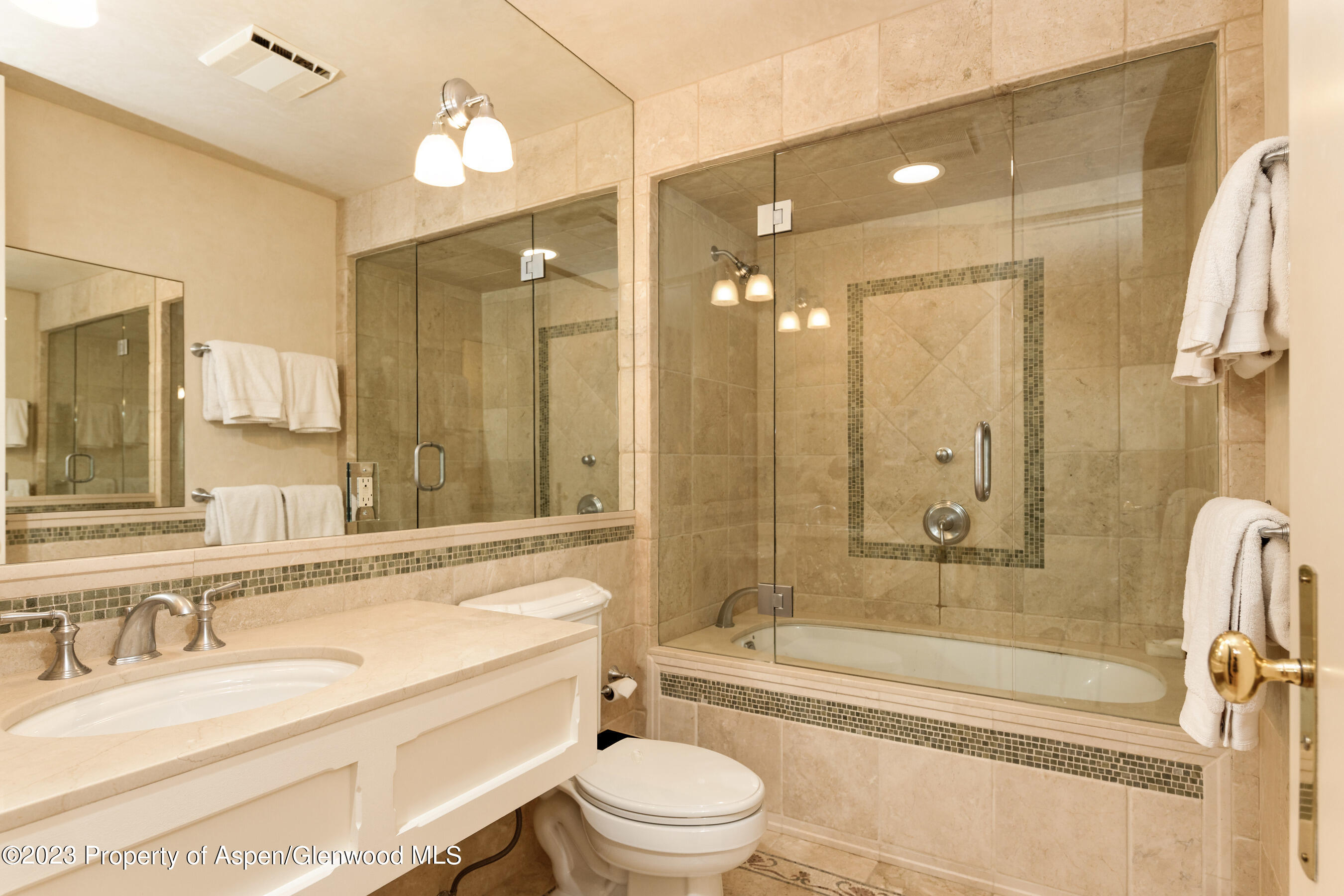 58 Pitkin Way Property Photo 20