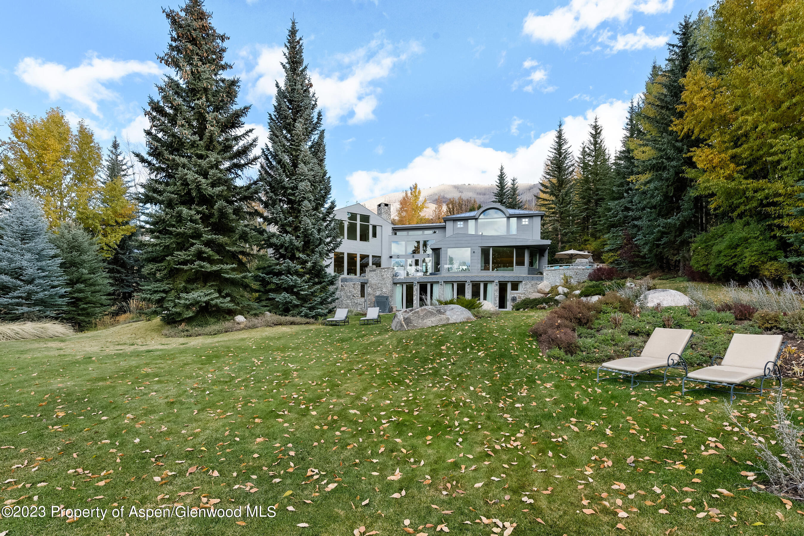 58 Pitkin Way Property Photo 27