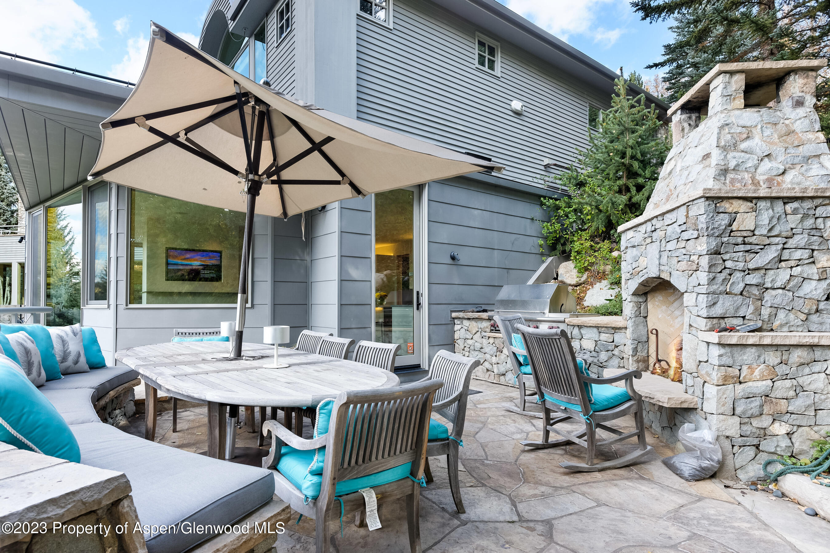 58 Pitkin Way Property Photo 28