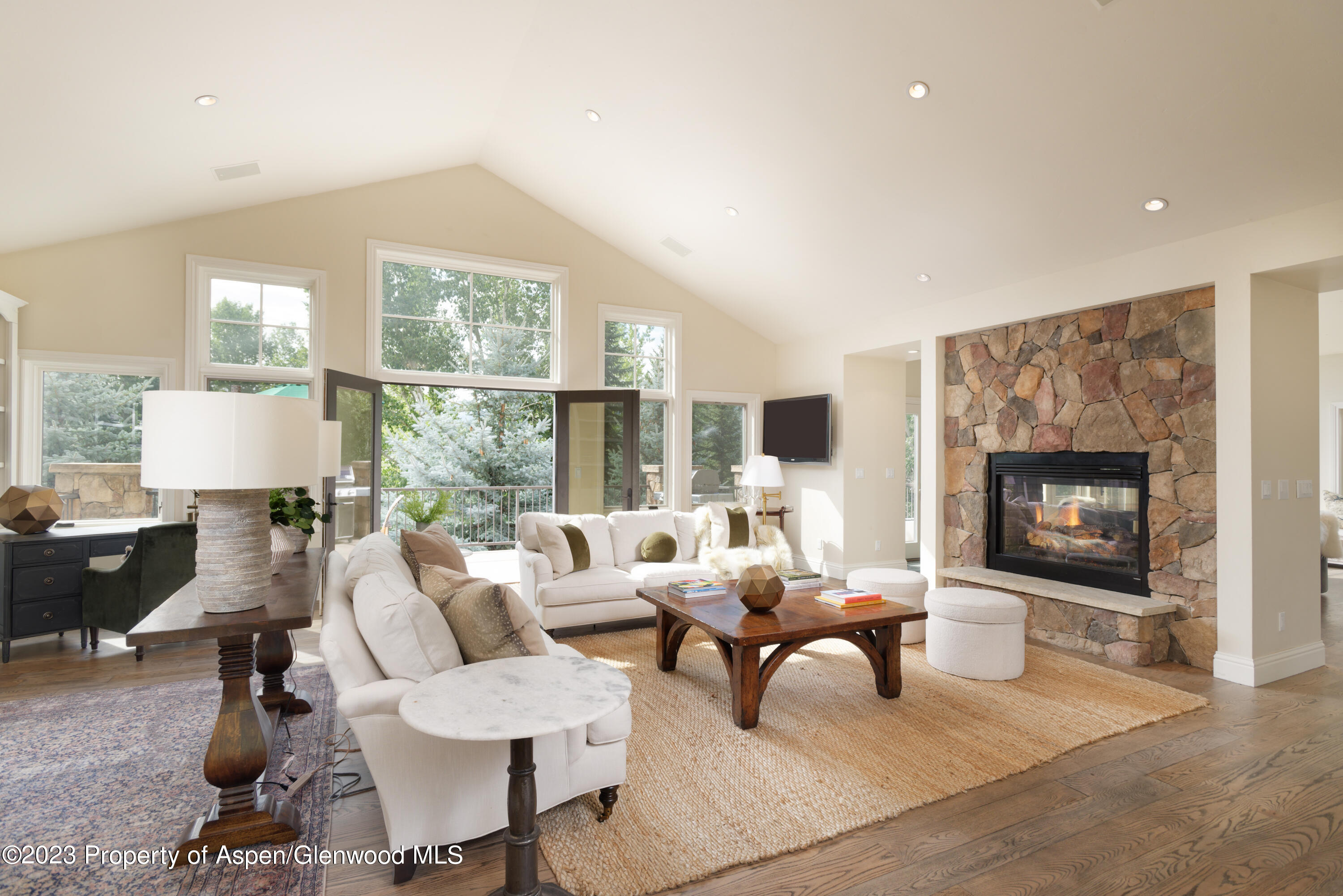 1044 Horse Ranch Drive Property Photo 13