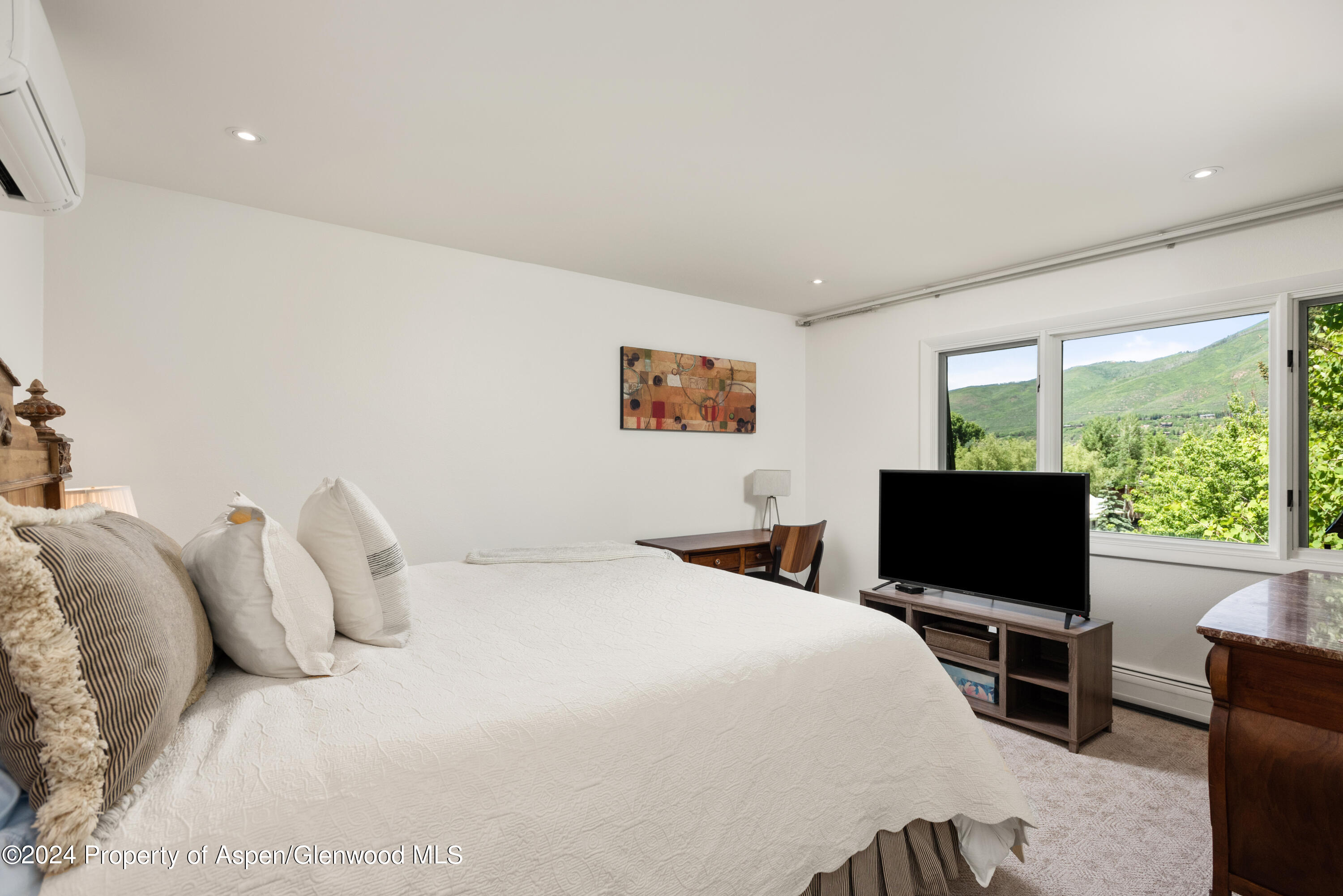 205 E Durant Avenue 3f Property Photo 10