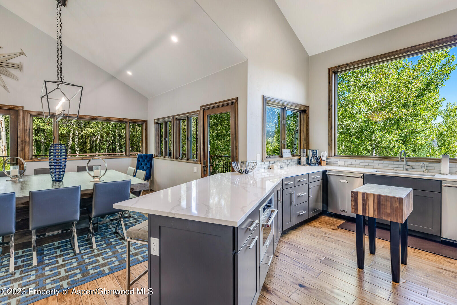 435 Faraway Road Property Photo 9