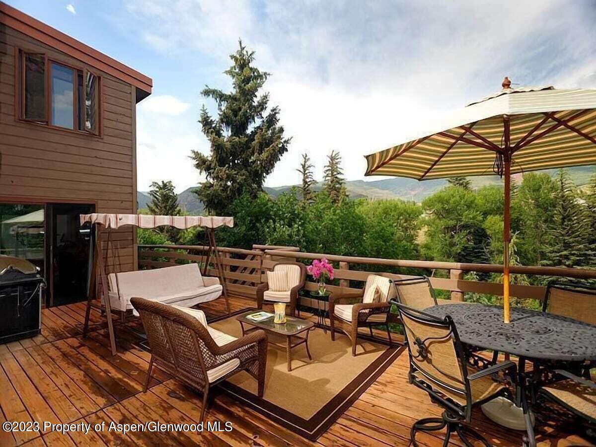 324 Twining Flats Road Property Photo 1