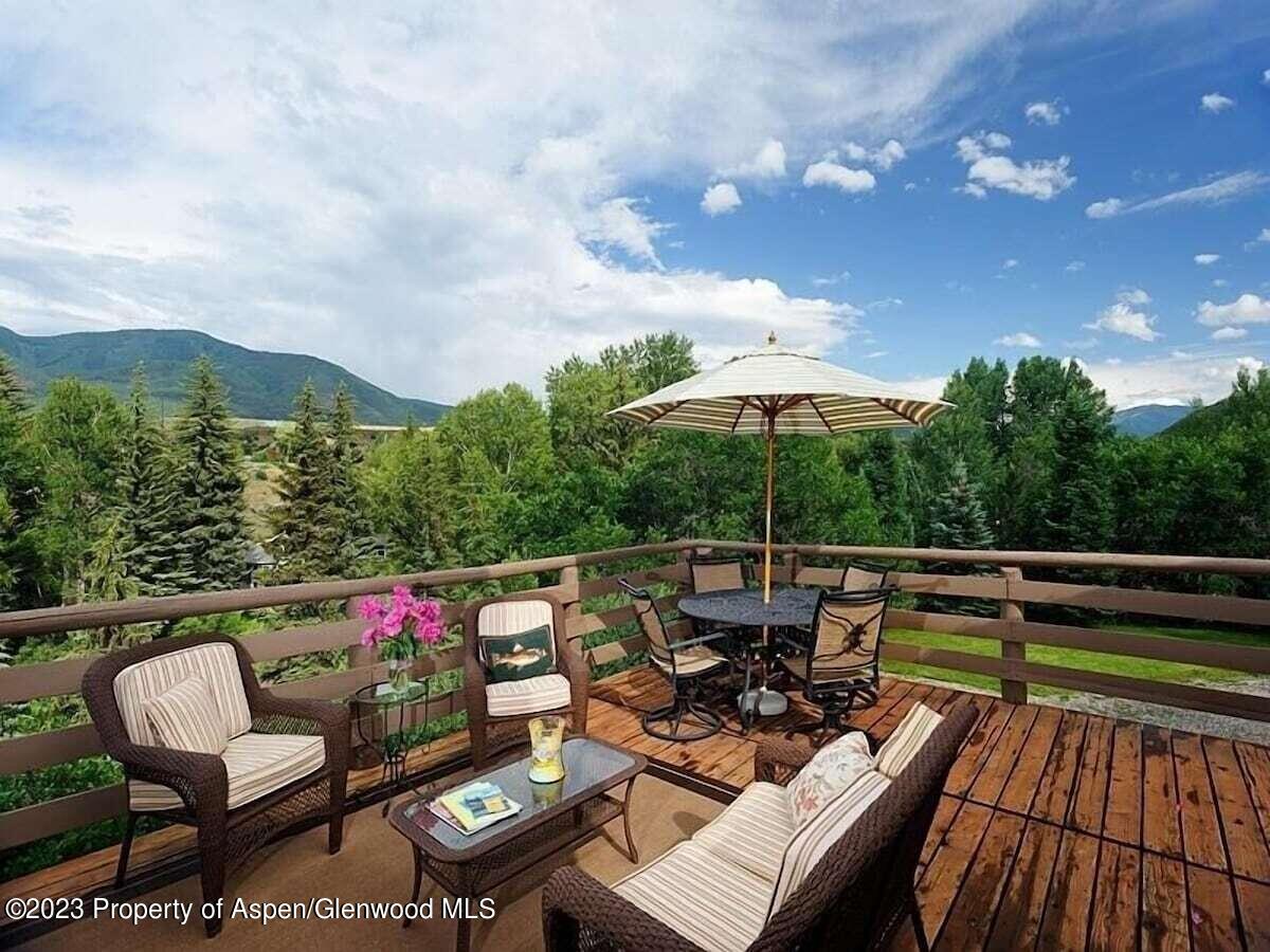 324 Twining Flats Road Property Photo 7