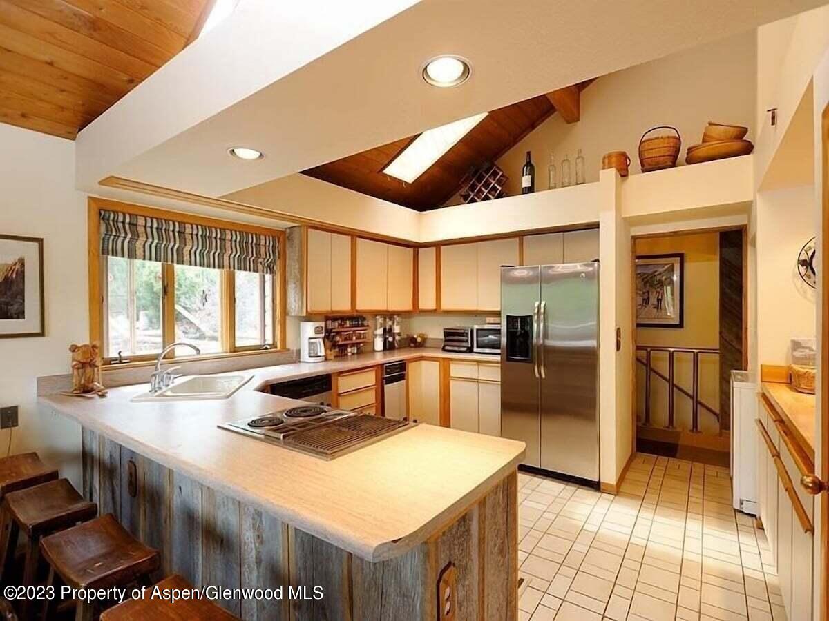 324 Twining Flats Road Property Photo 12