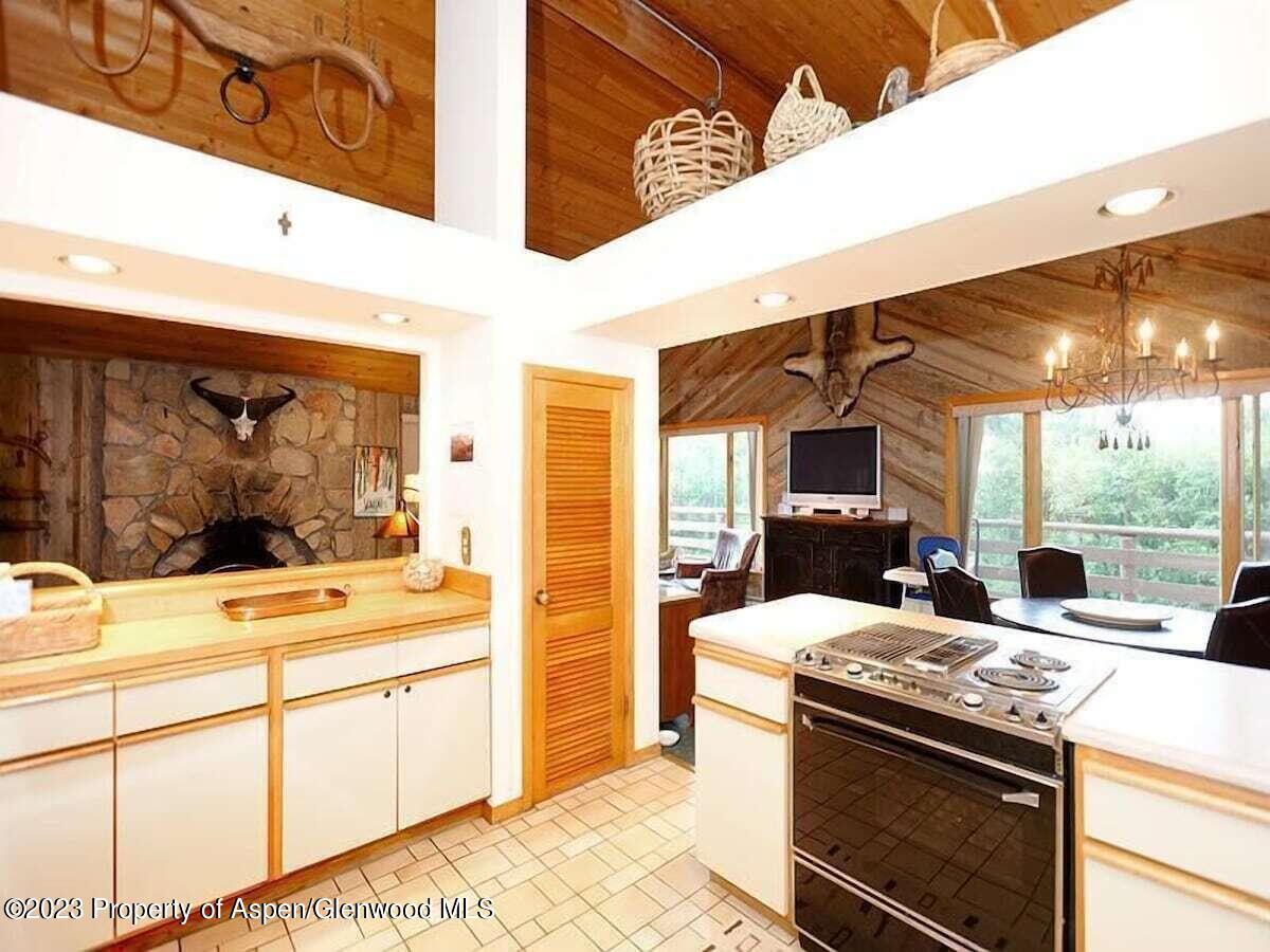 324 Twining Flats Road Property Photo 21