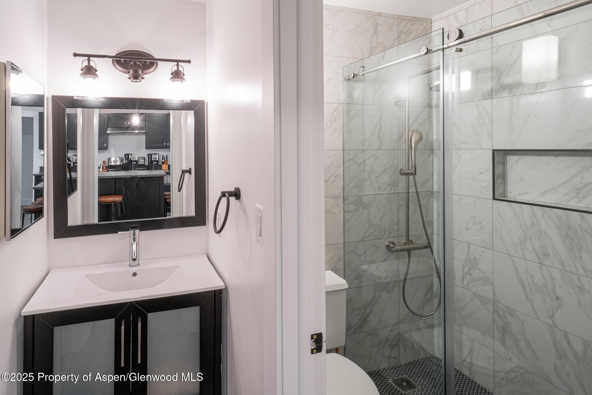 1316 Vine Street Property Photo 10