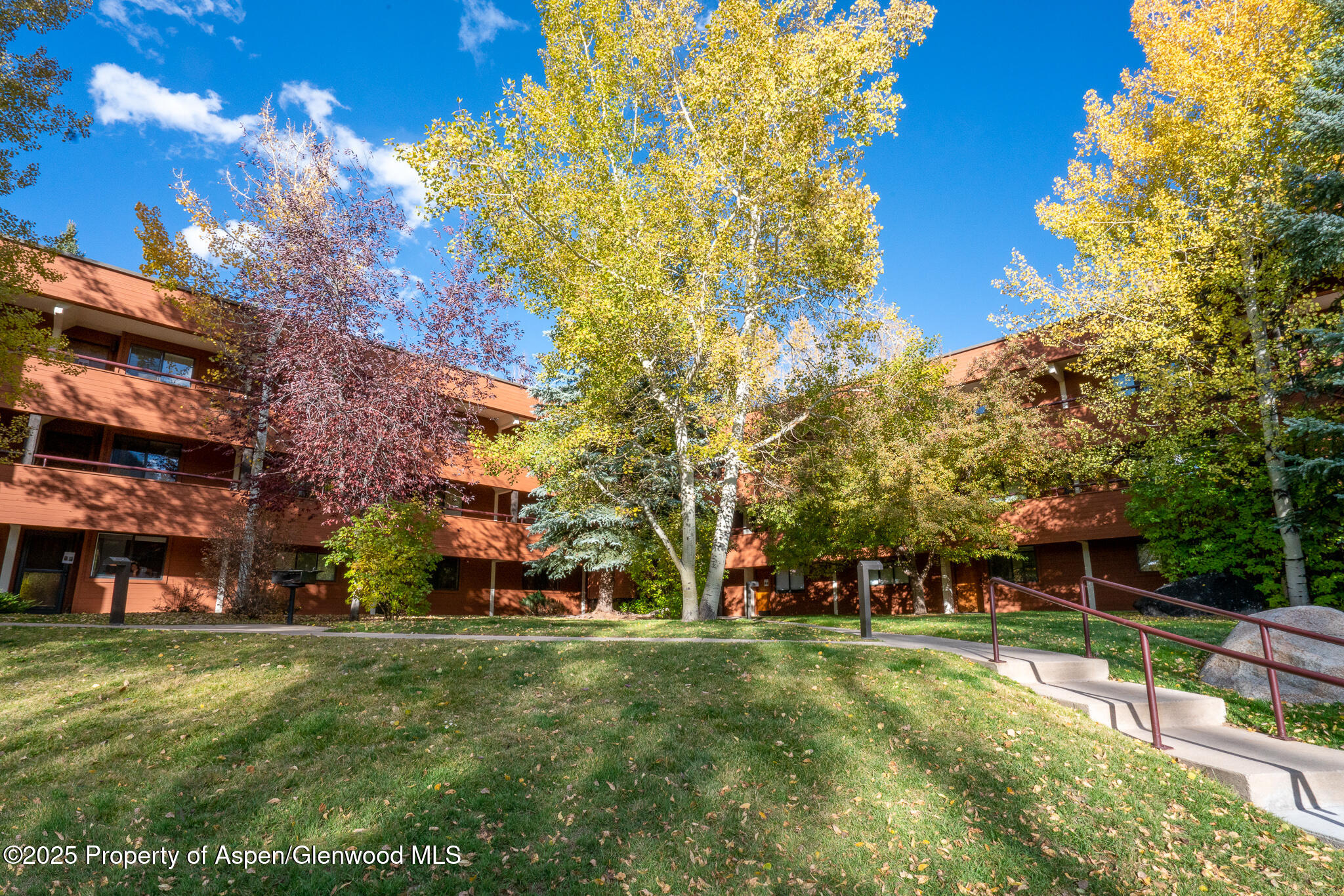 1316 Vine Street Property Photo 15