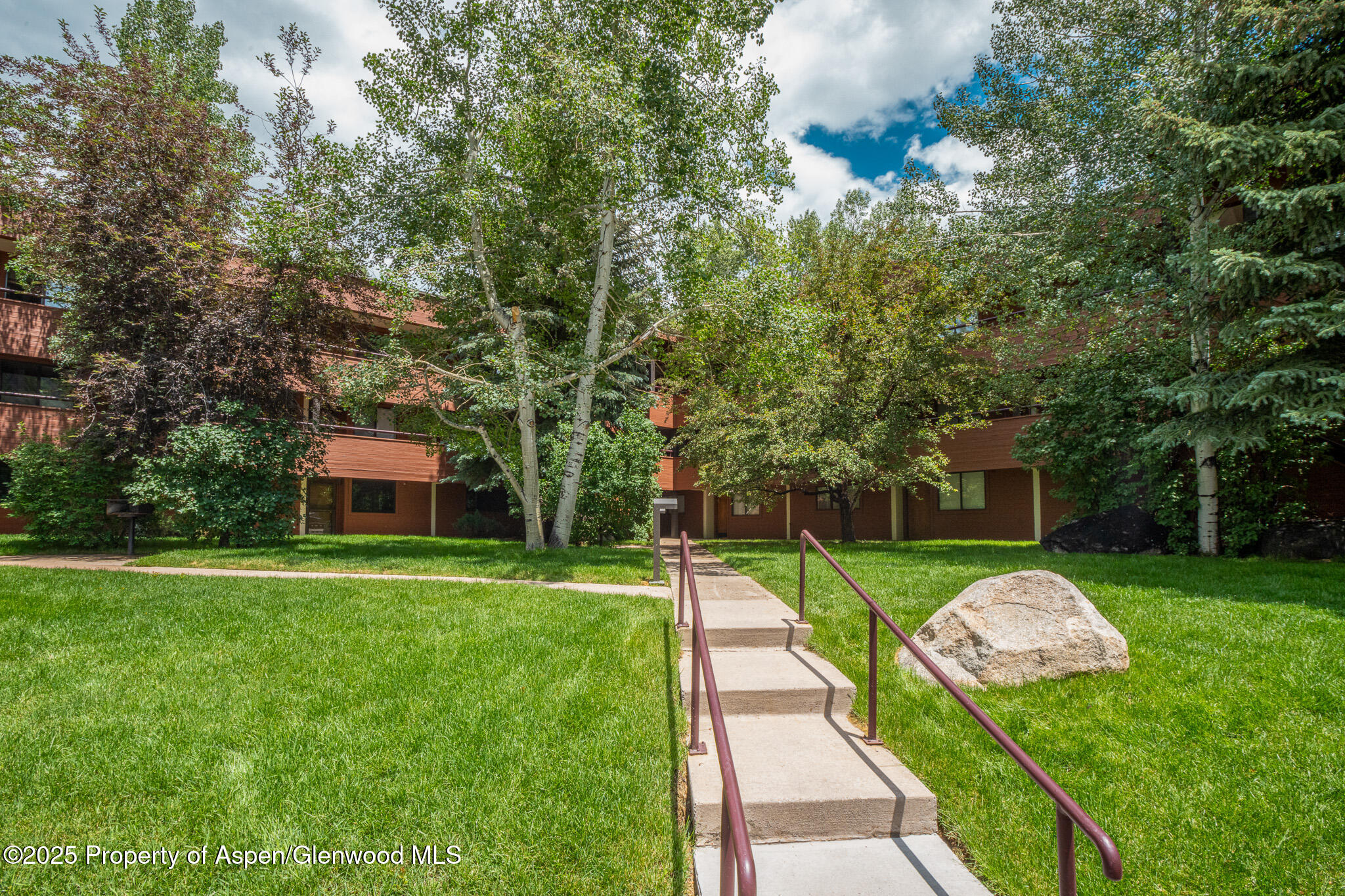 1316 Vine Street Property Photo 16