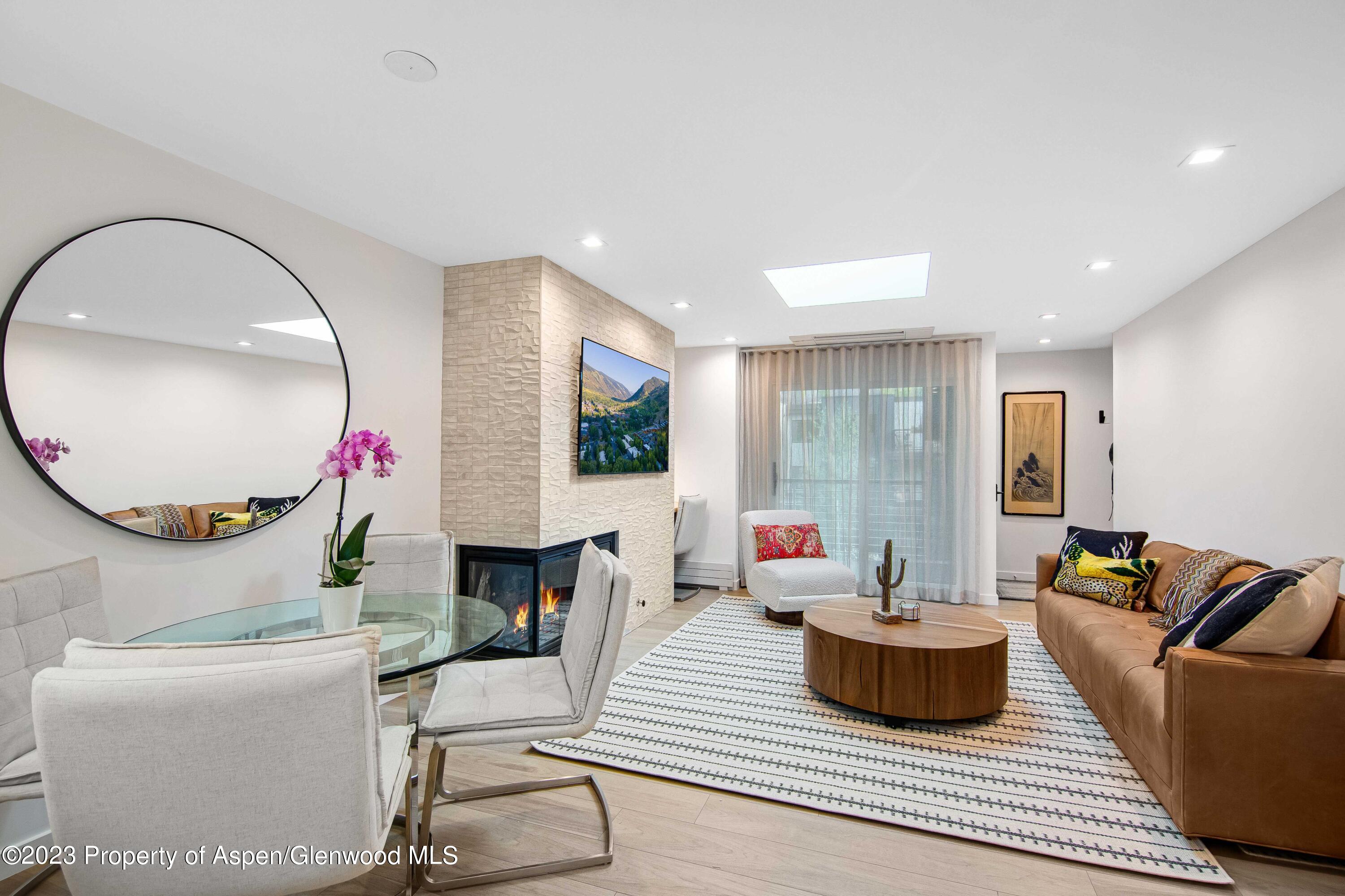 100 E Dean Street, 3b Property Photo 2