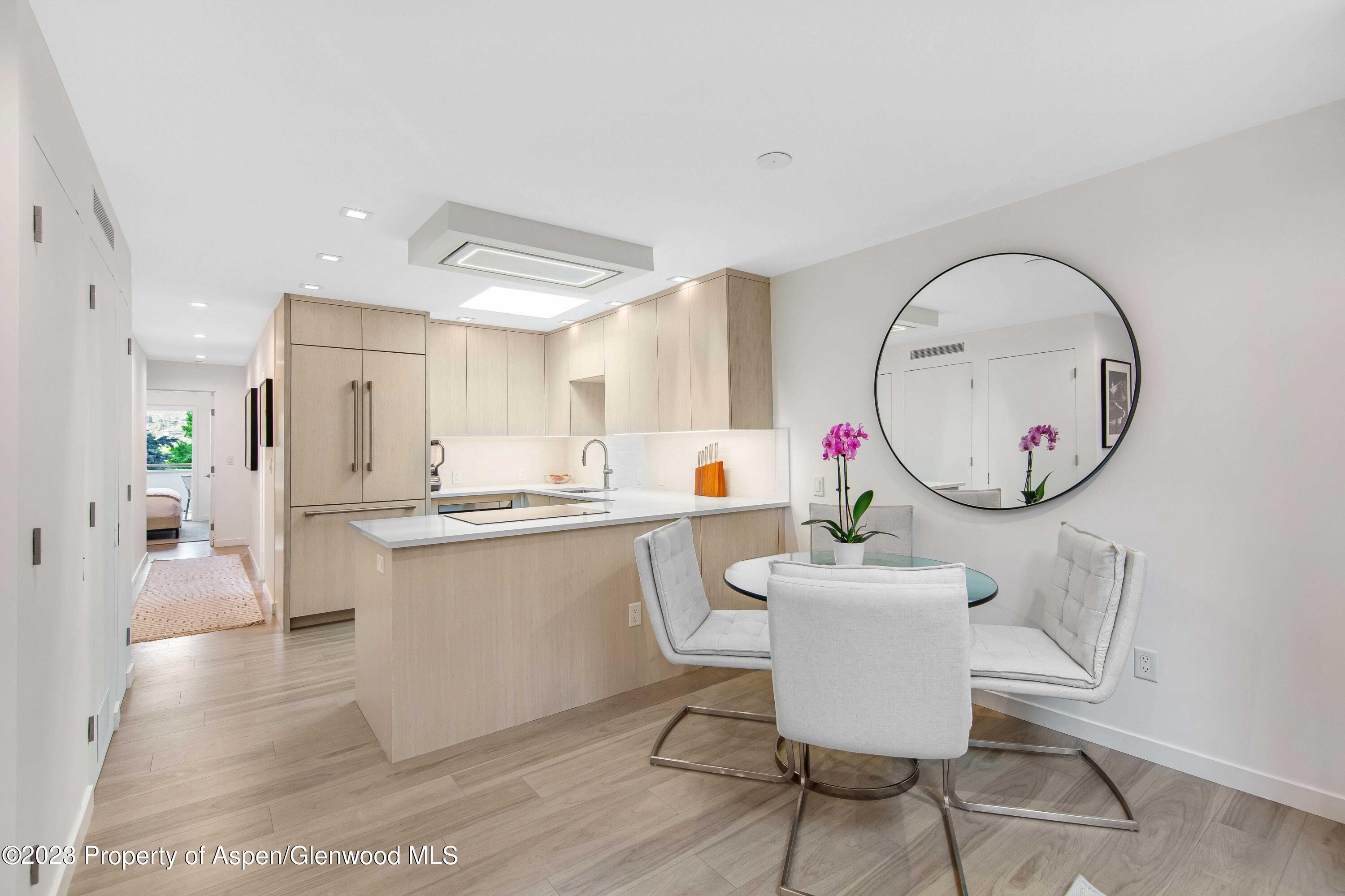 100 E Dean Street, 3b Property Photo 4