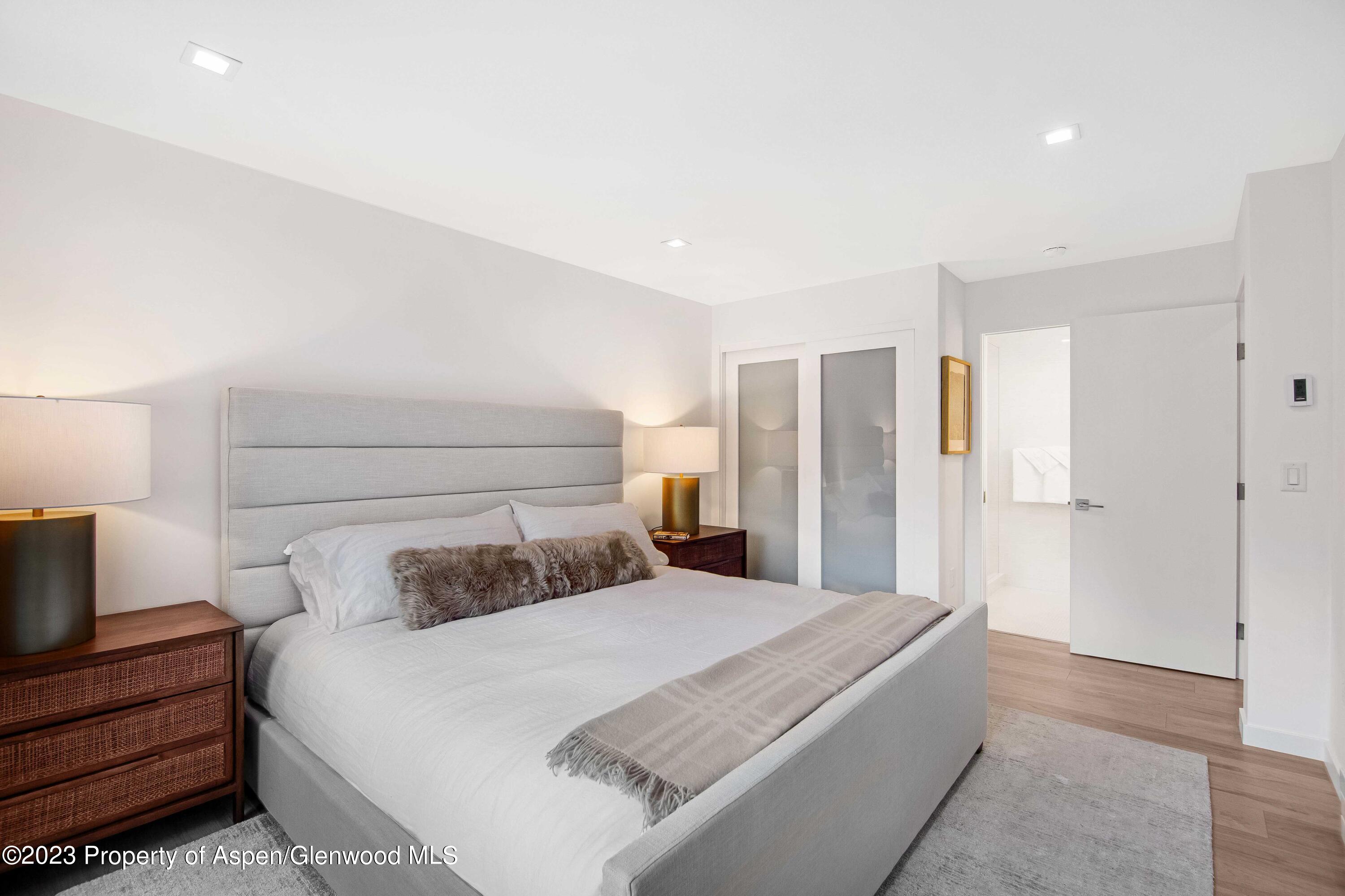100 E Dean Street, 3b Property Photo 9