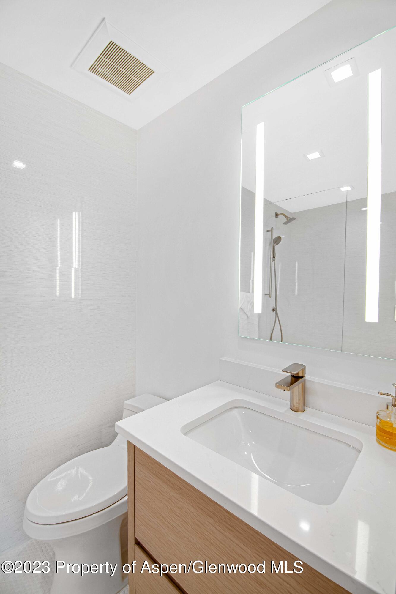 100 E Dean Street, 3b Property Photo 11