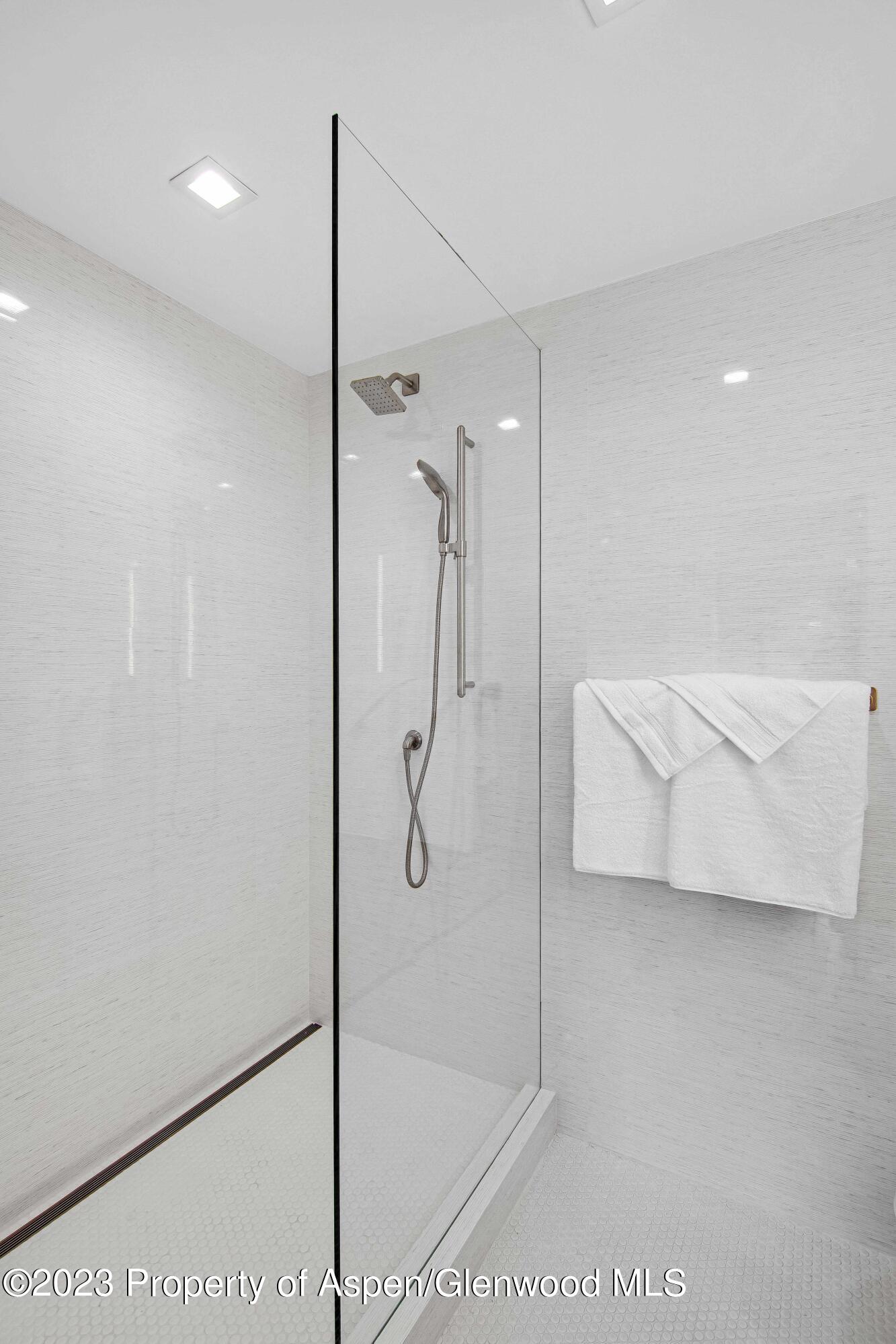 100 E Dean Street, 3b Property Photo 12
