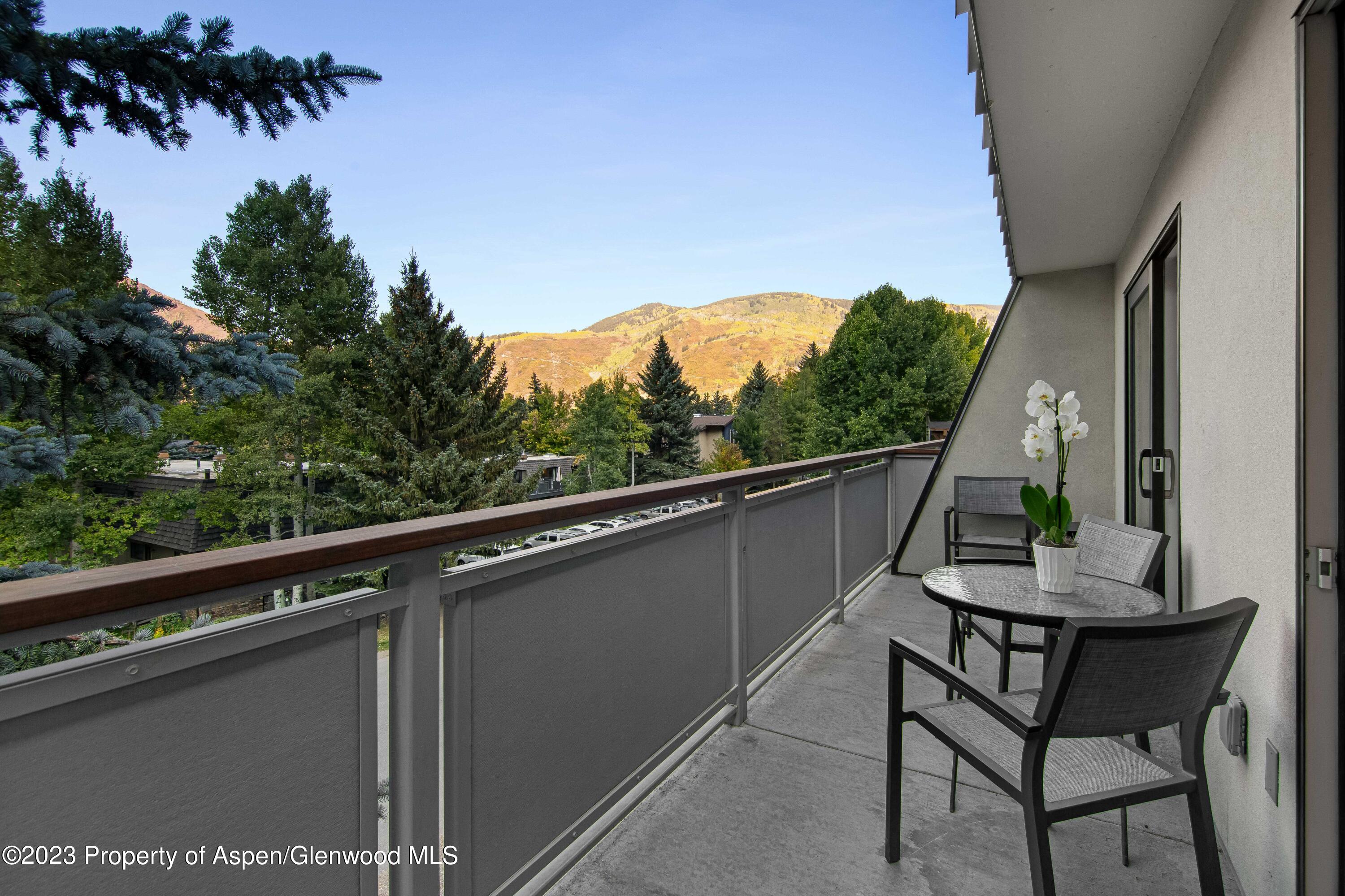 100 E Dean Street, 3b Property Photo 14