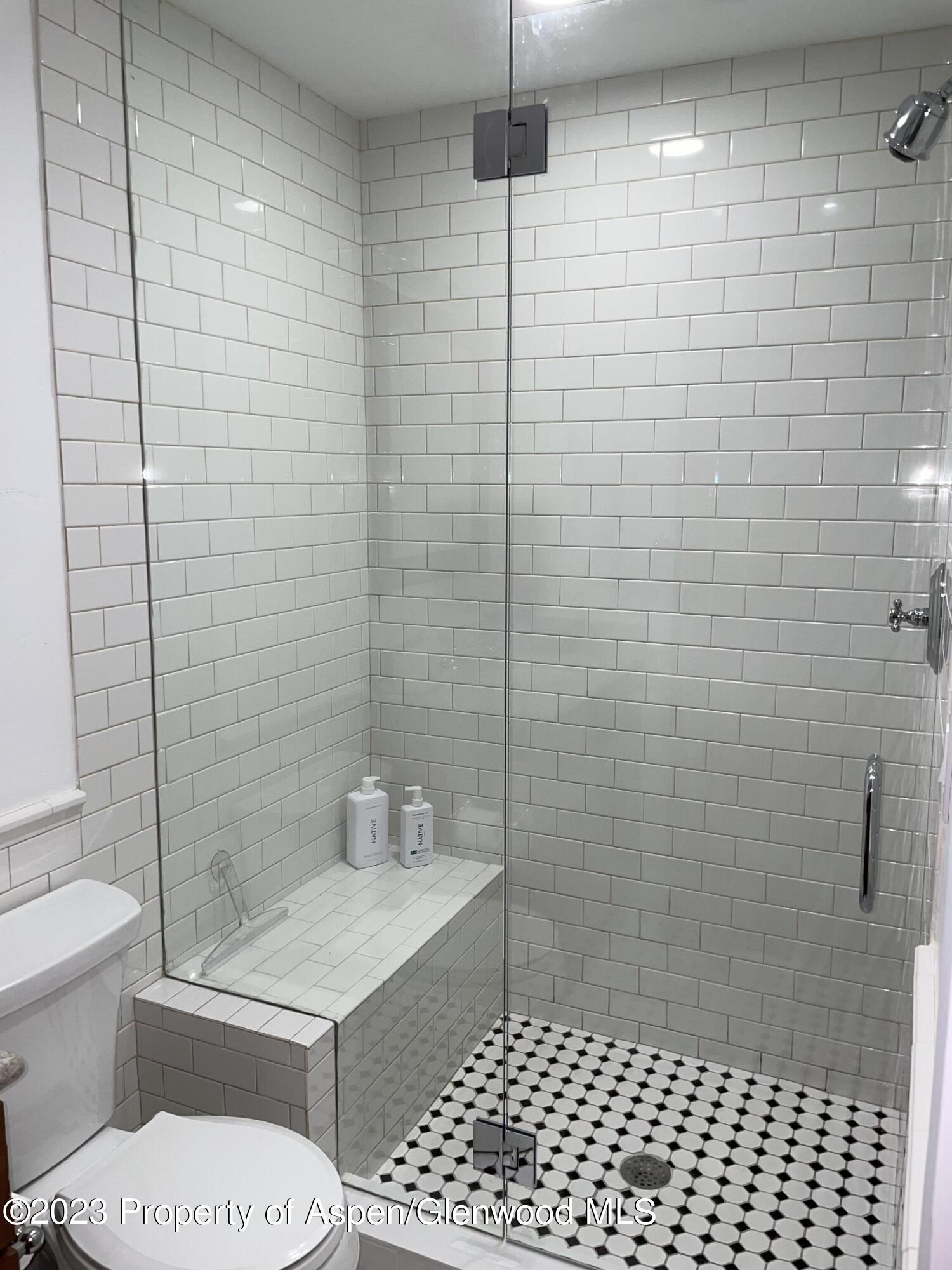 519 W Main Street D-101 Property Photo 12