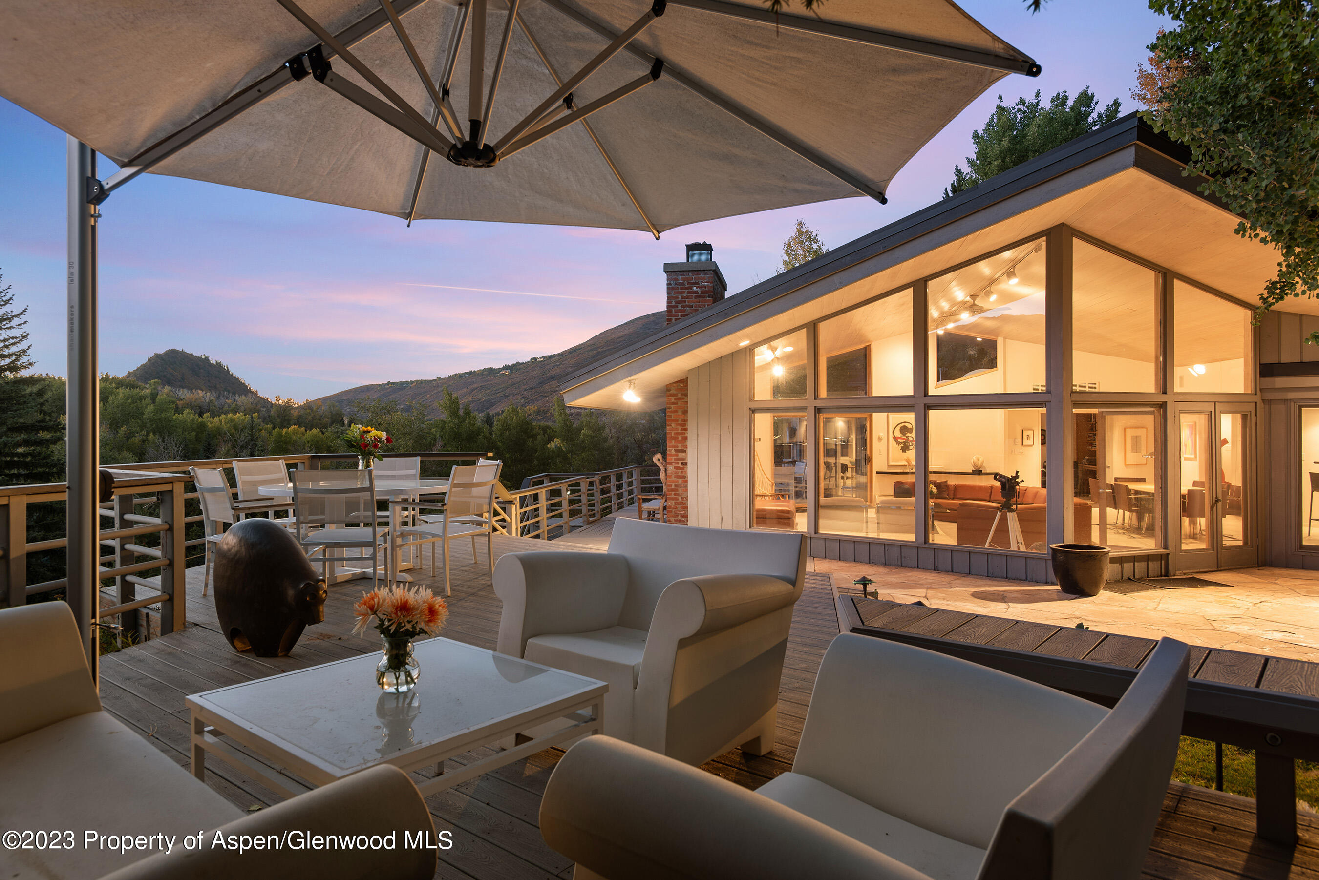 695 Meadows Road Property Photo 12