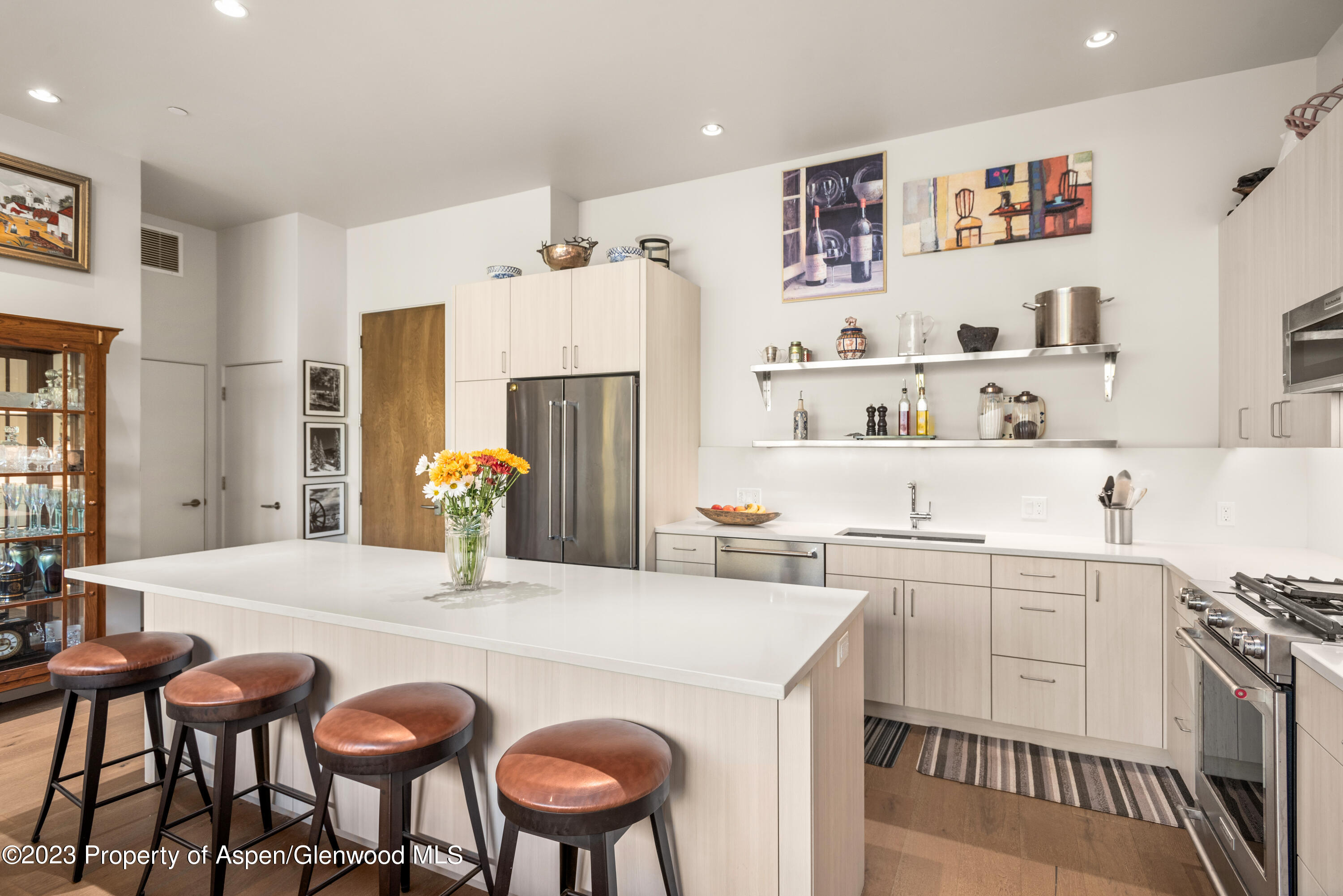 100 Evans Road, 102 Property Photo 6