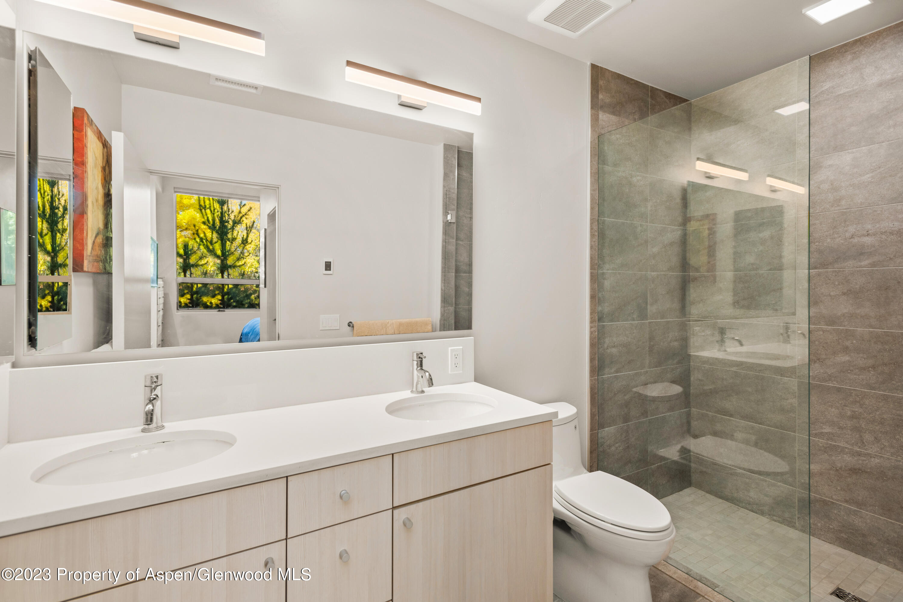 100 Evans Road, 102 Property Photo 9