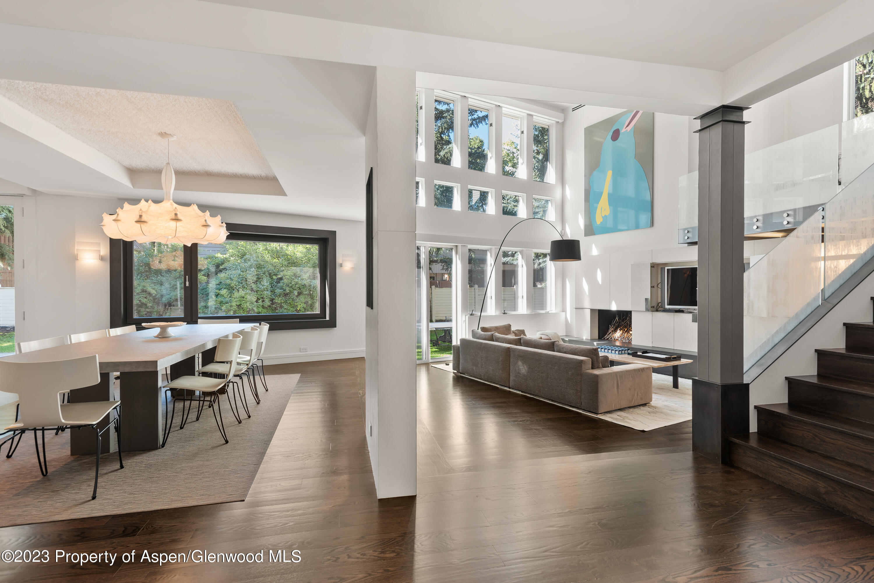 517 W North Street Property Photo 5