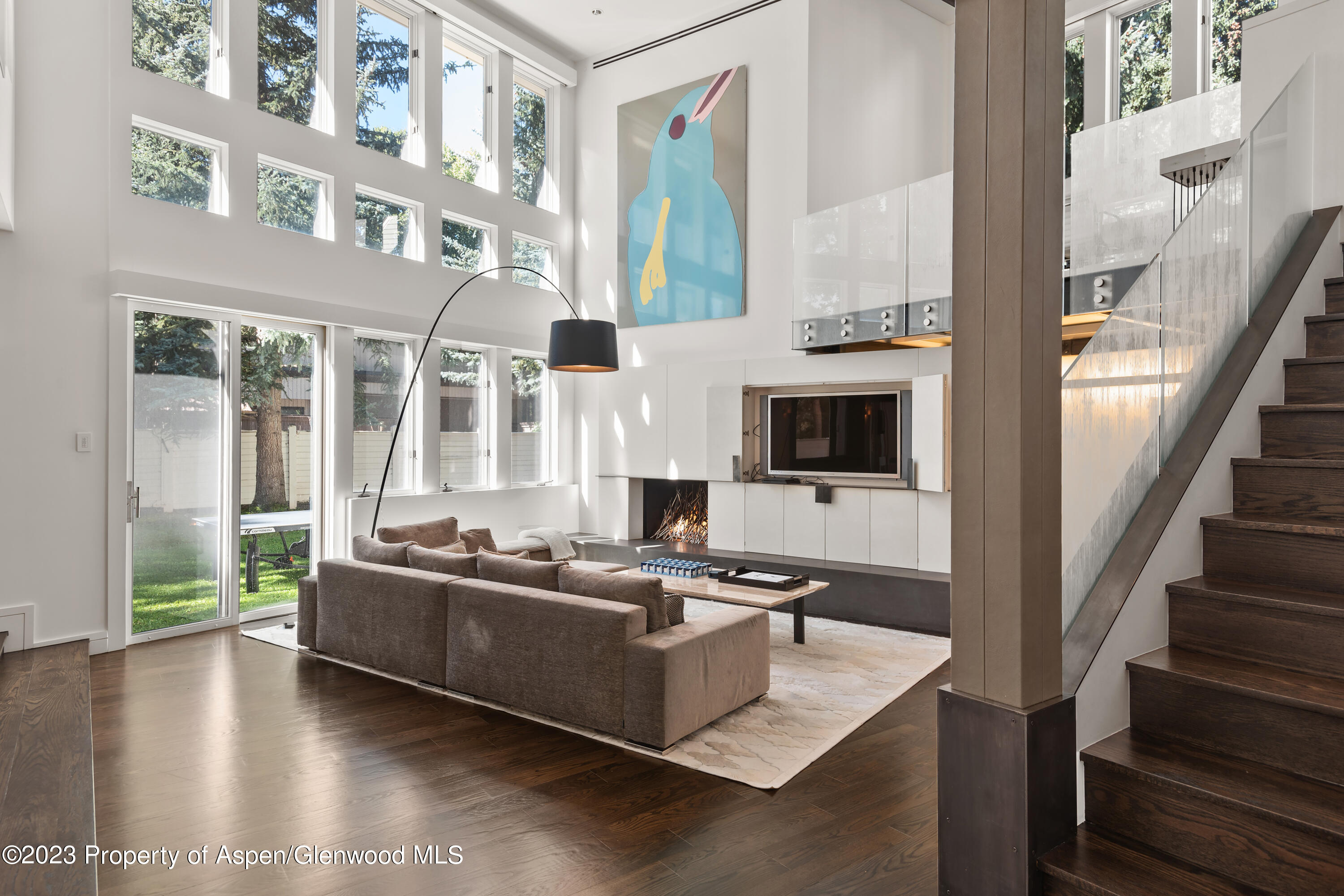 517 W North Street Property Photo 6