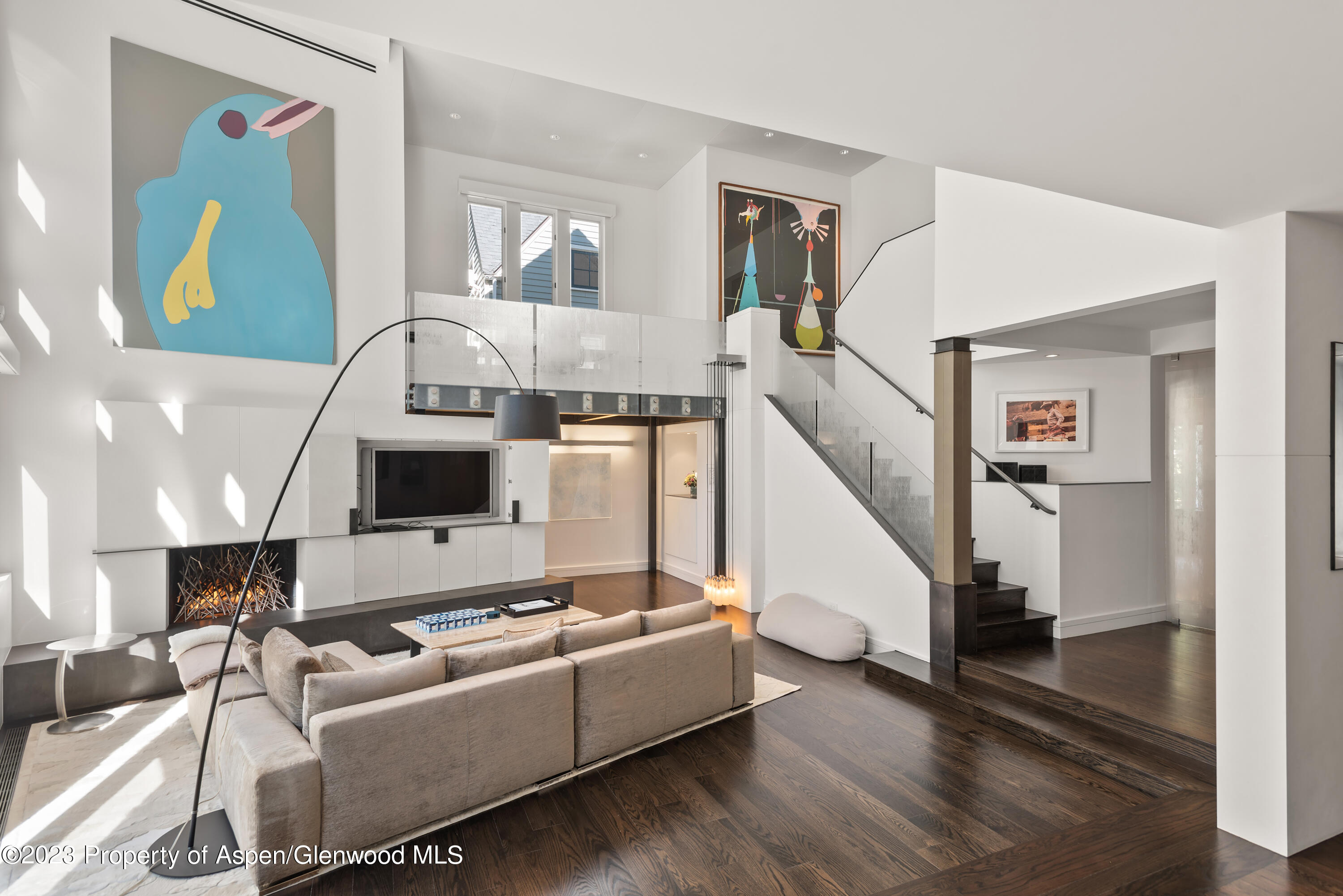 517 W North Street Property Photo 10