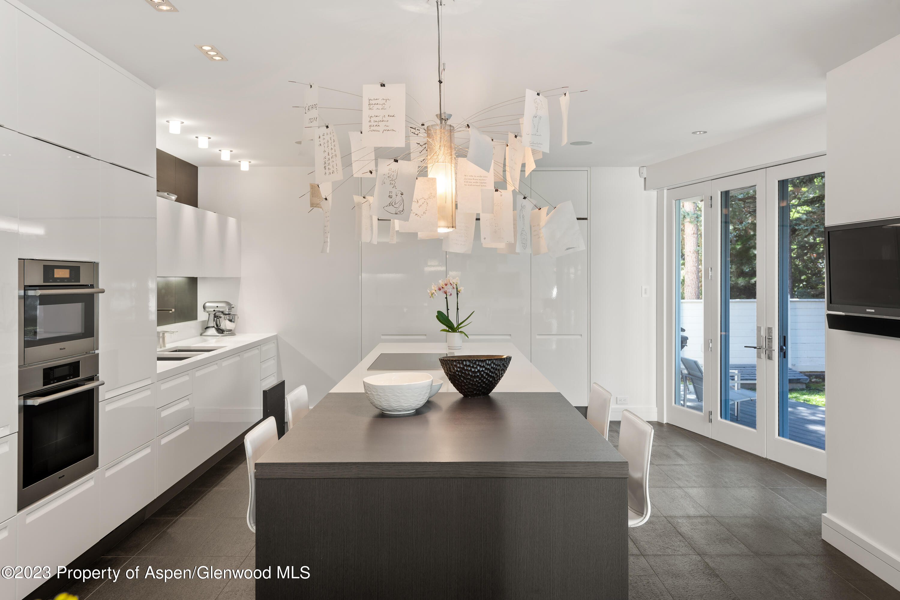 517 W North Street Property Photo 18