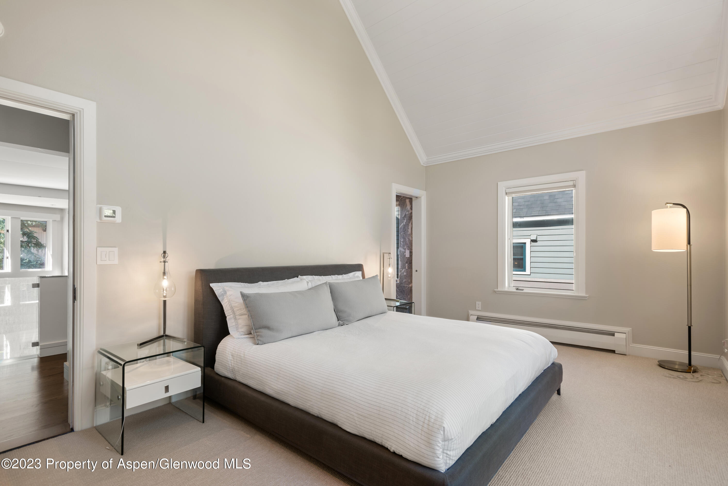 517 W North Street Property Photo 25