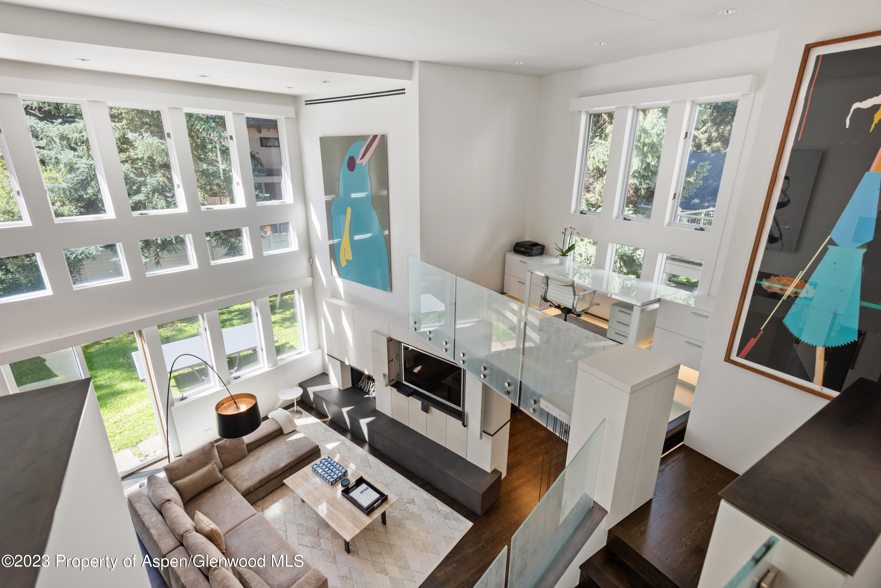 517 W North Street Property Photo 34